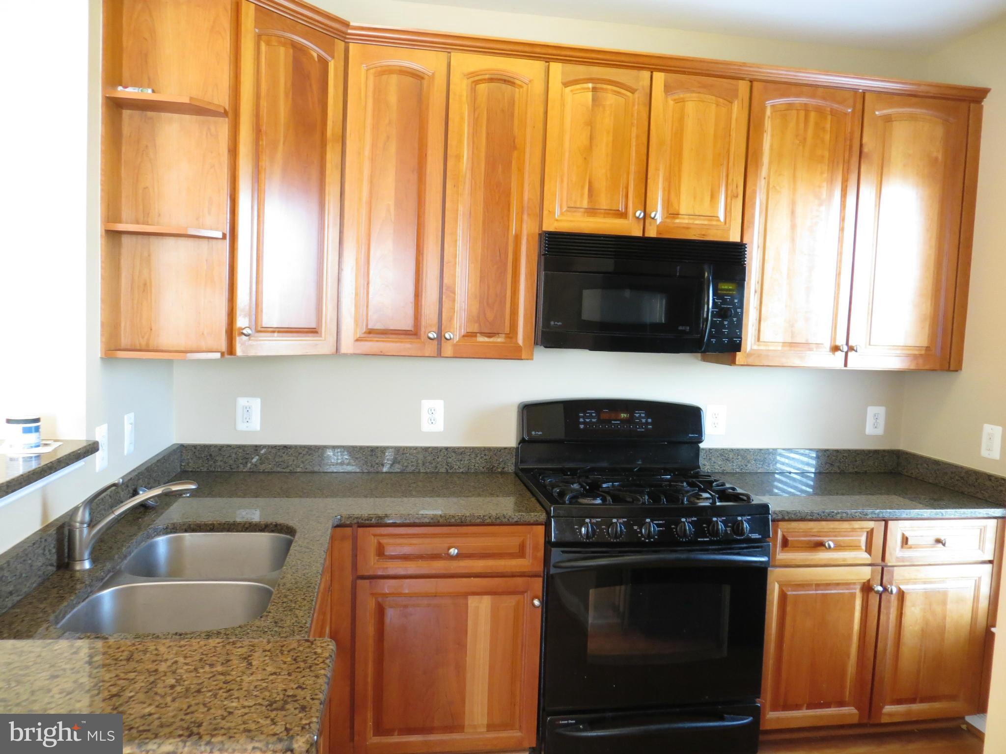 CHANTILLY PARK - Residential Lease