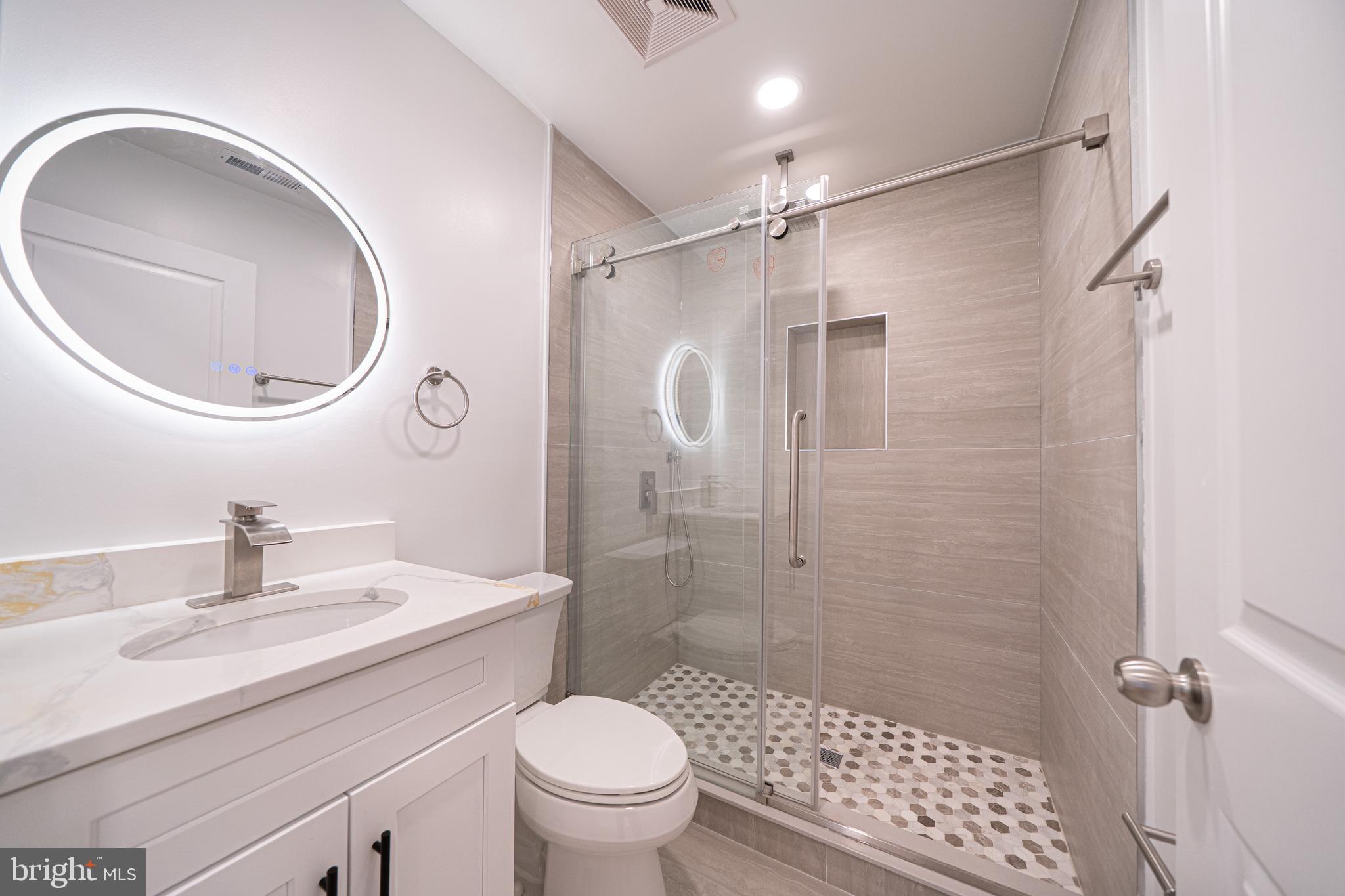 ACADEMY GARDENS - Residential