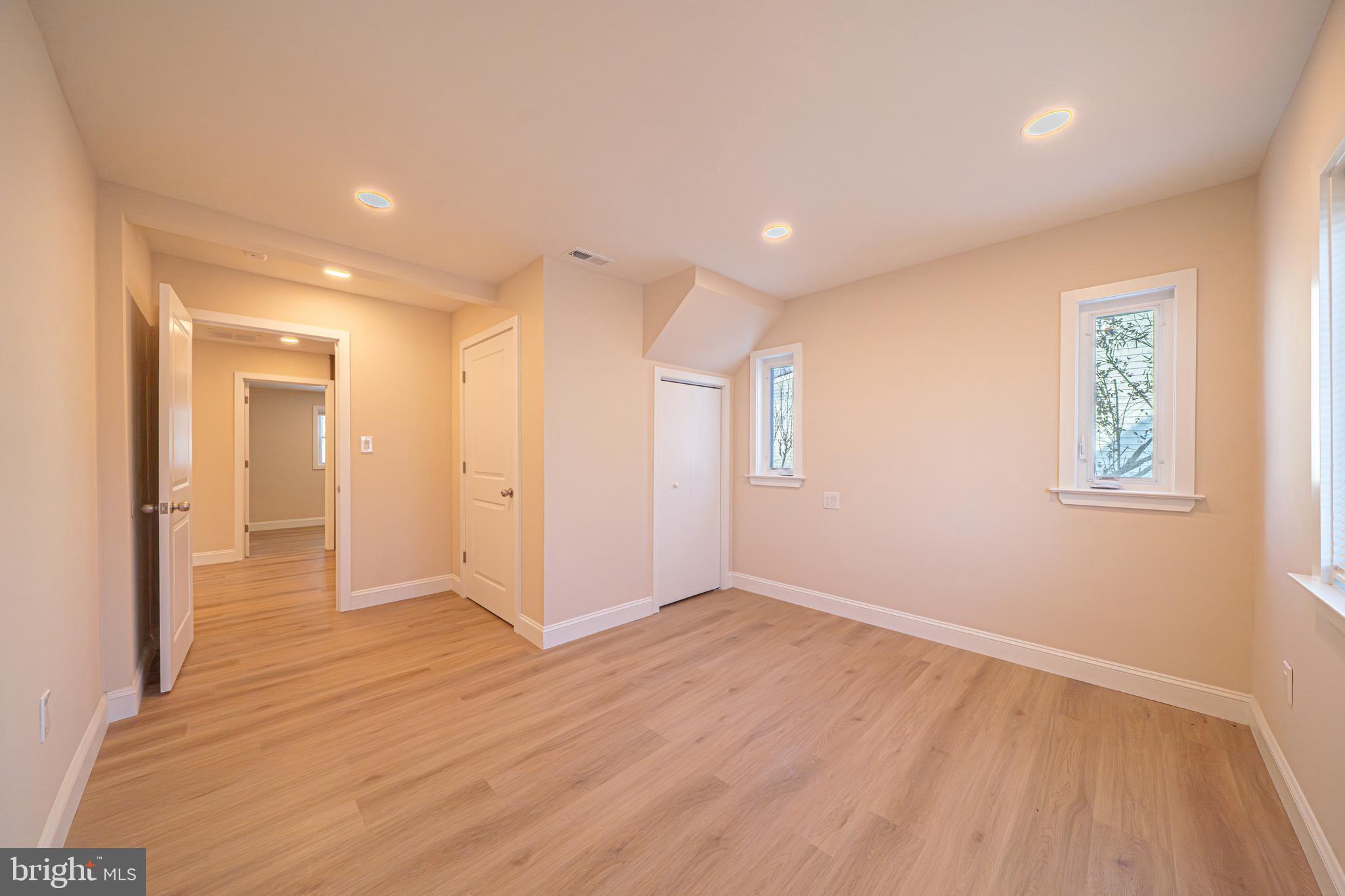 ACADEMY GARDENS - Residential