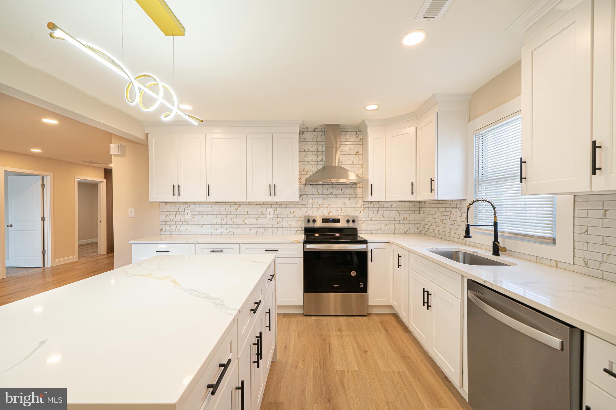 ACADEMY GARDENS - Residential