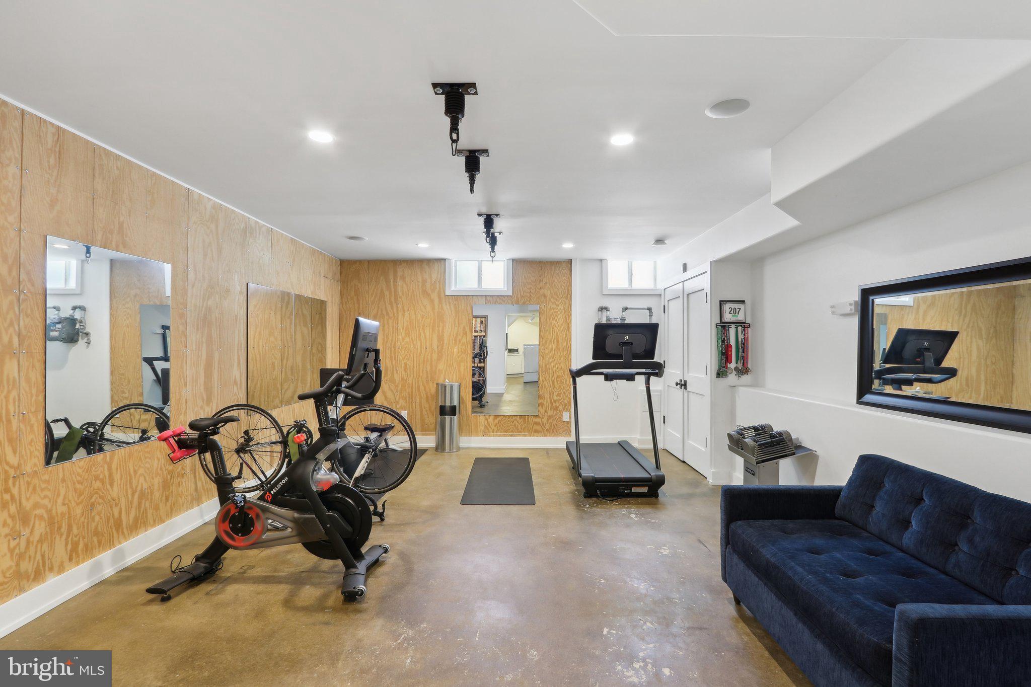 HAWTHORNE - Residential