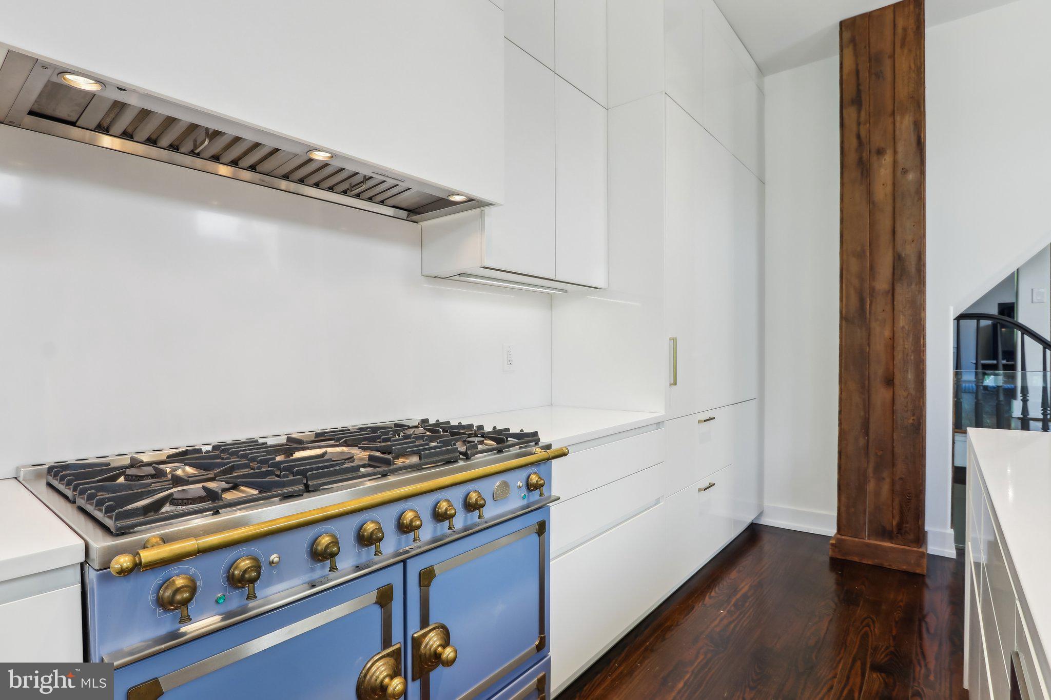 HAWTHORNE - Residential