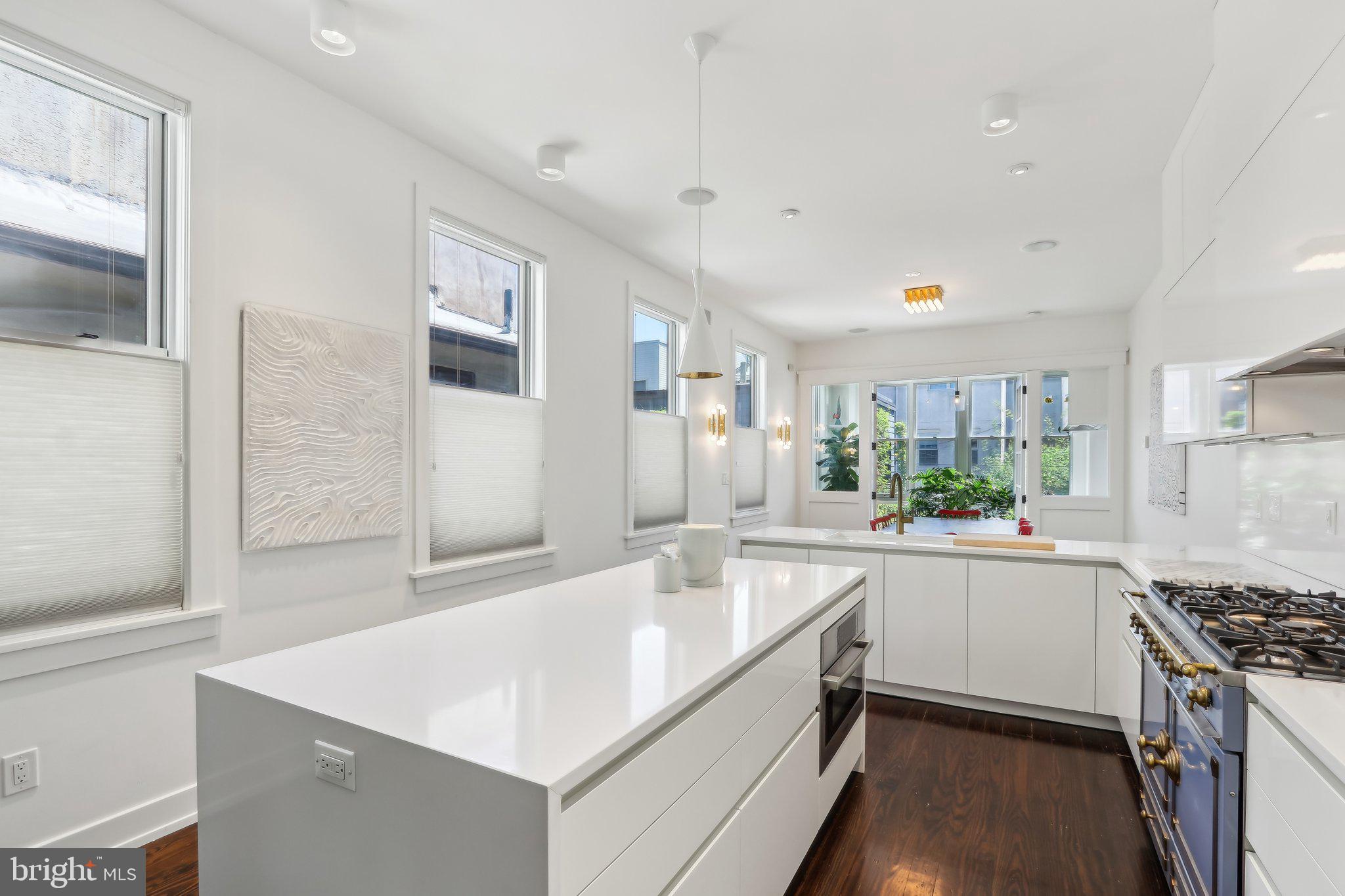 HAWTHORNE - Residential