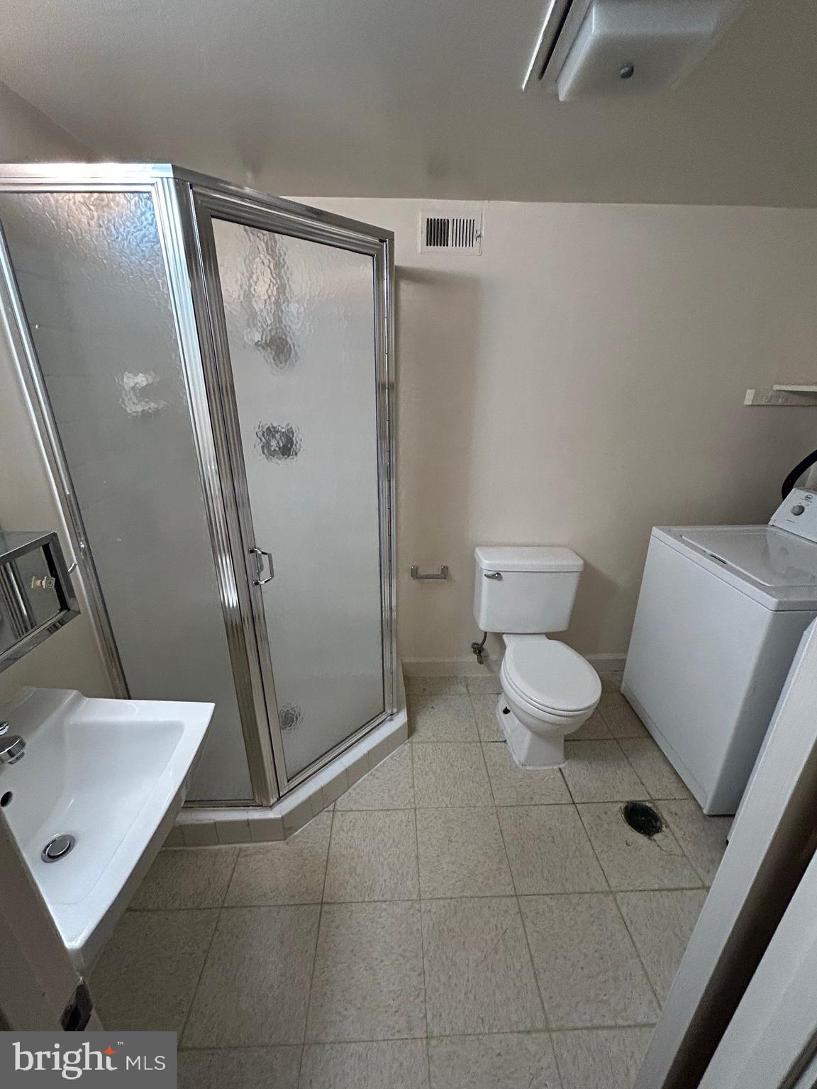 FAIRLINGTON VILLAGES - Residential Lease