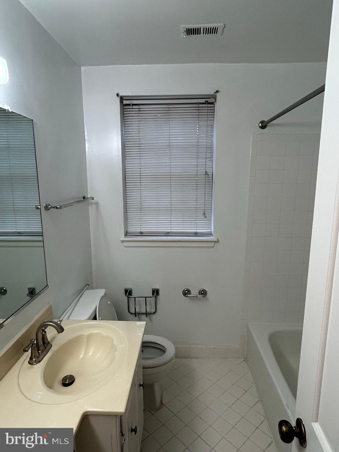 FAIRLINGTON VILLAGES - Residential Lease