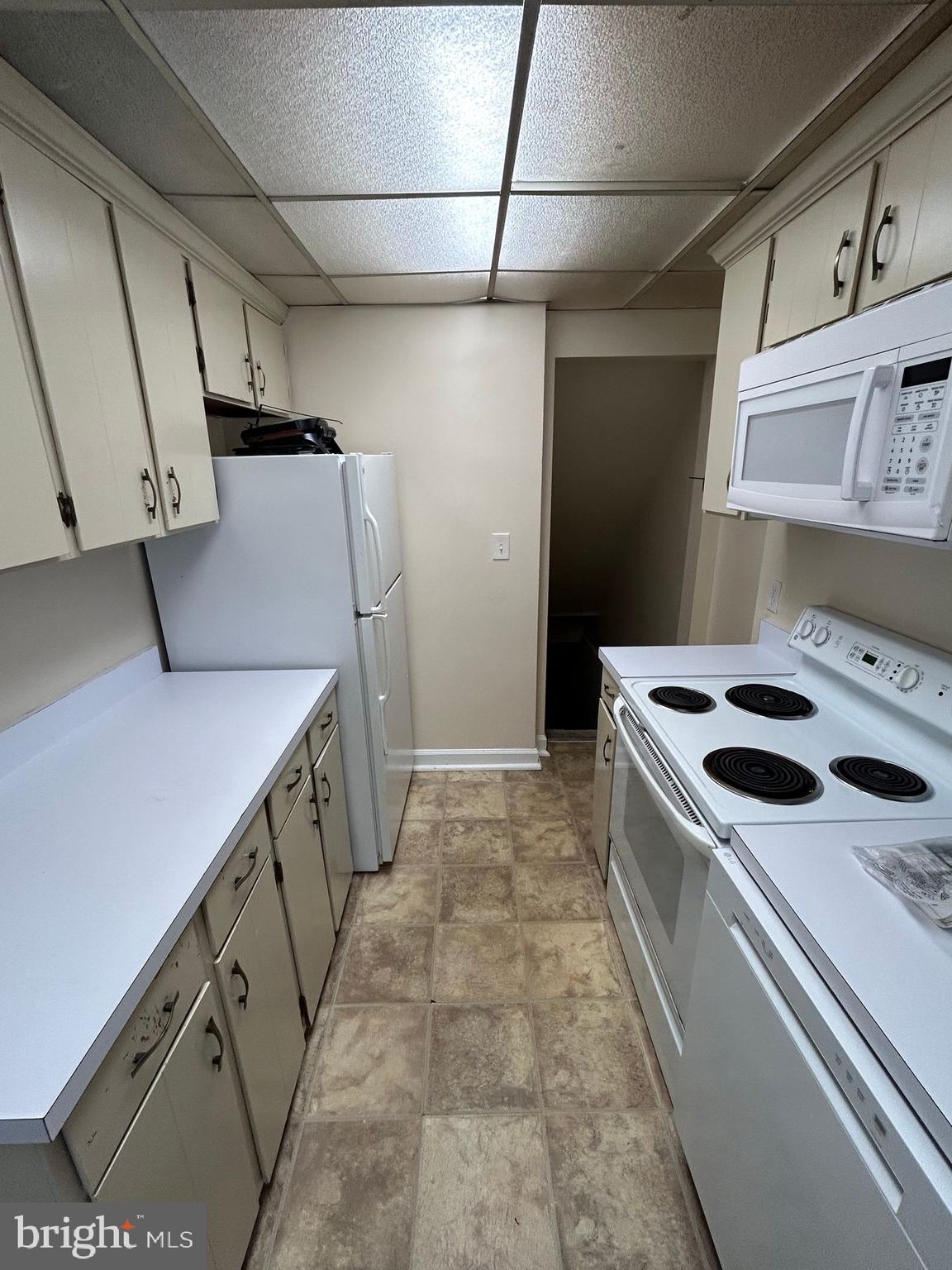 FAIRLINGTON VILLAGES - Residential Lease