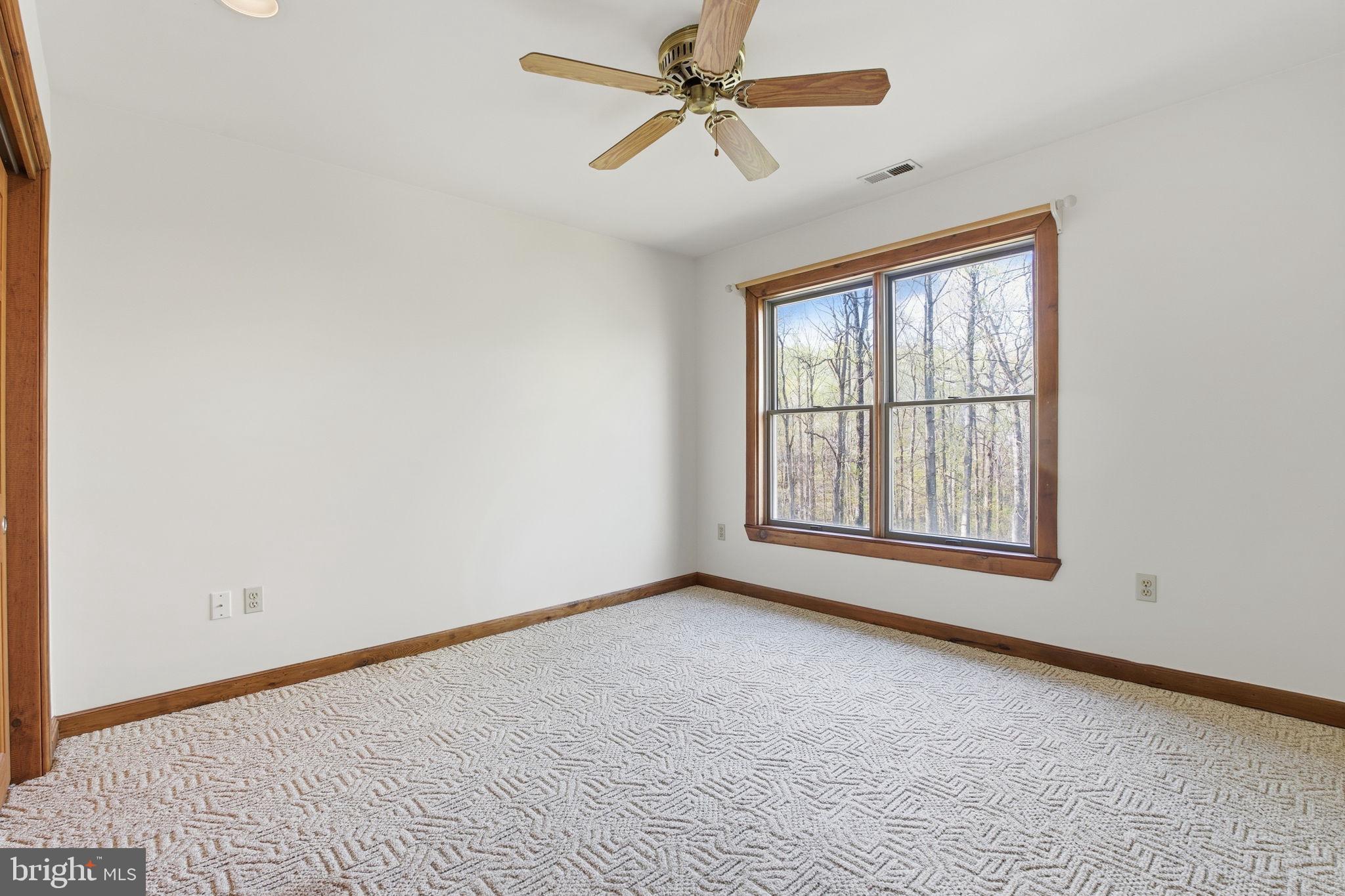 HUCKLEBERRY WOODS - Residential