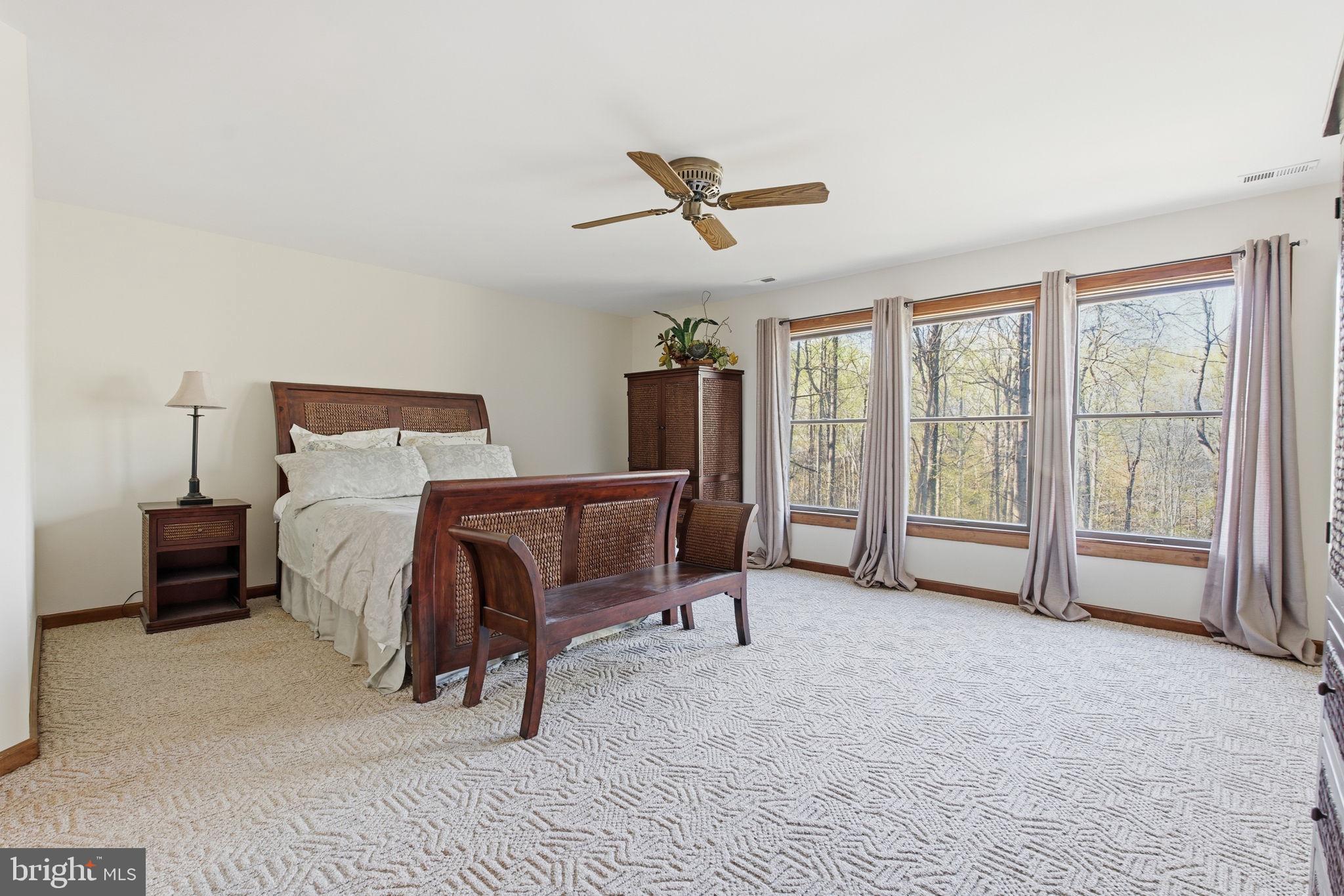 HUCKLEBERRY WOODS - Residential