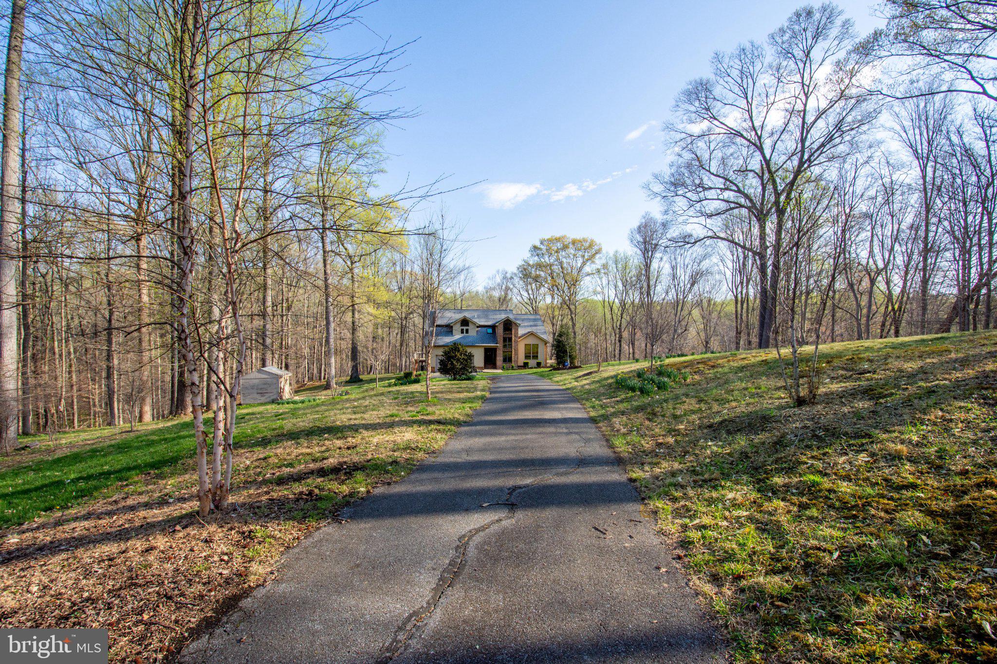 HUCKLEBERRY WOODS - Residential