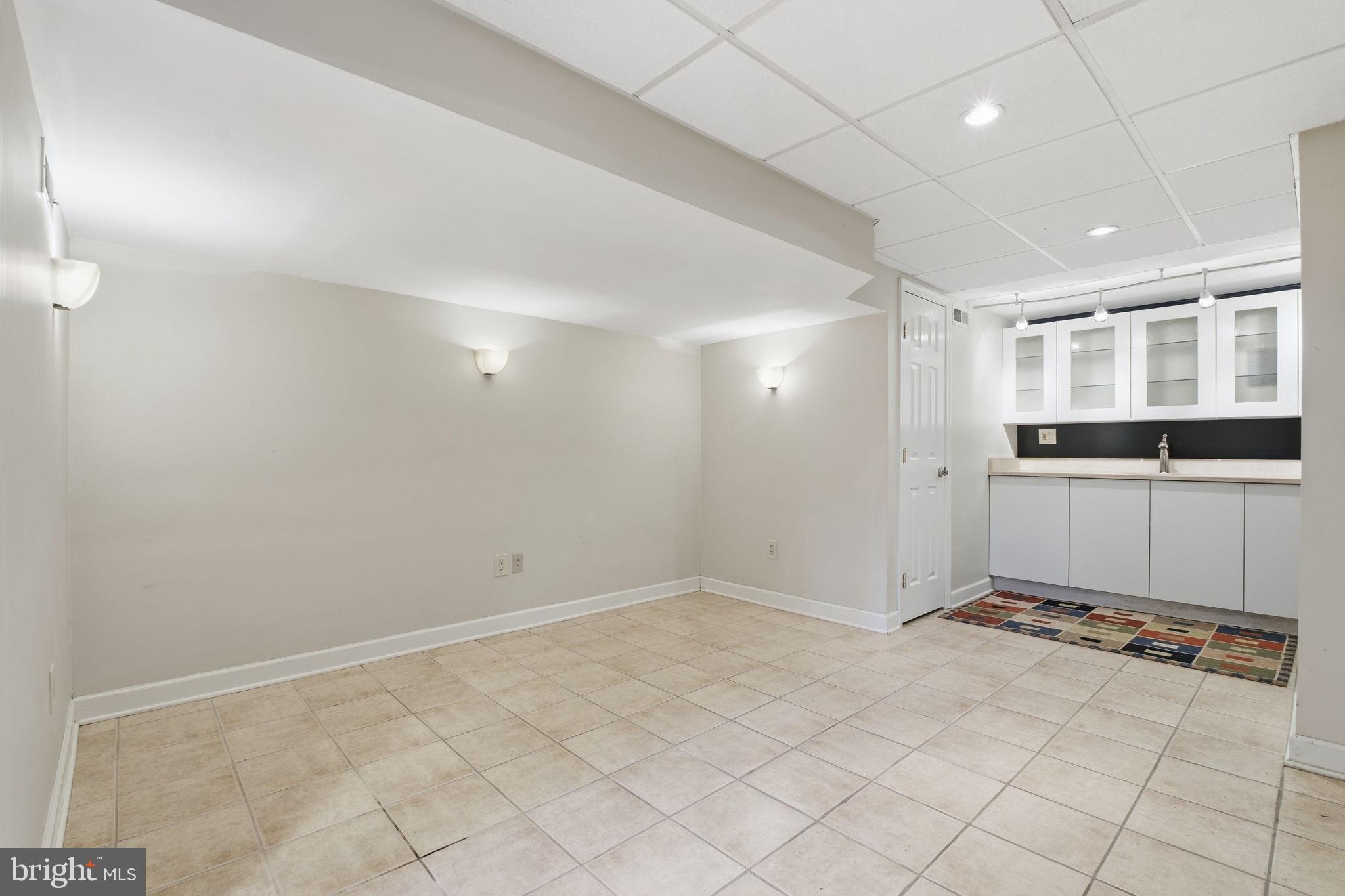 HUCKLEBERRY WOODS - Residential