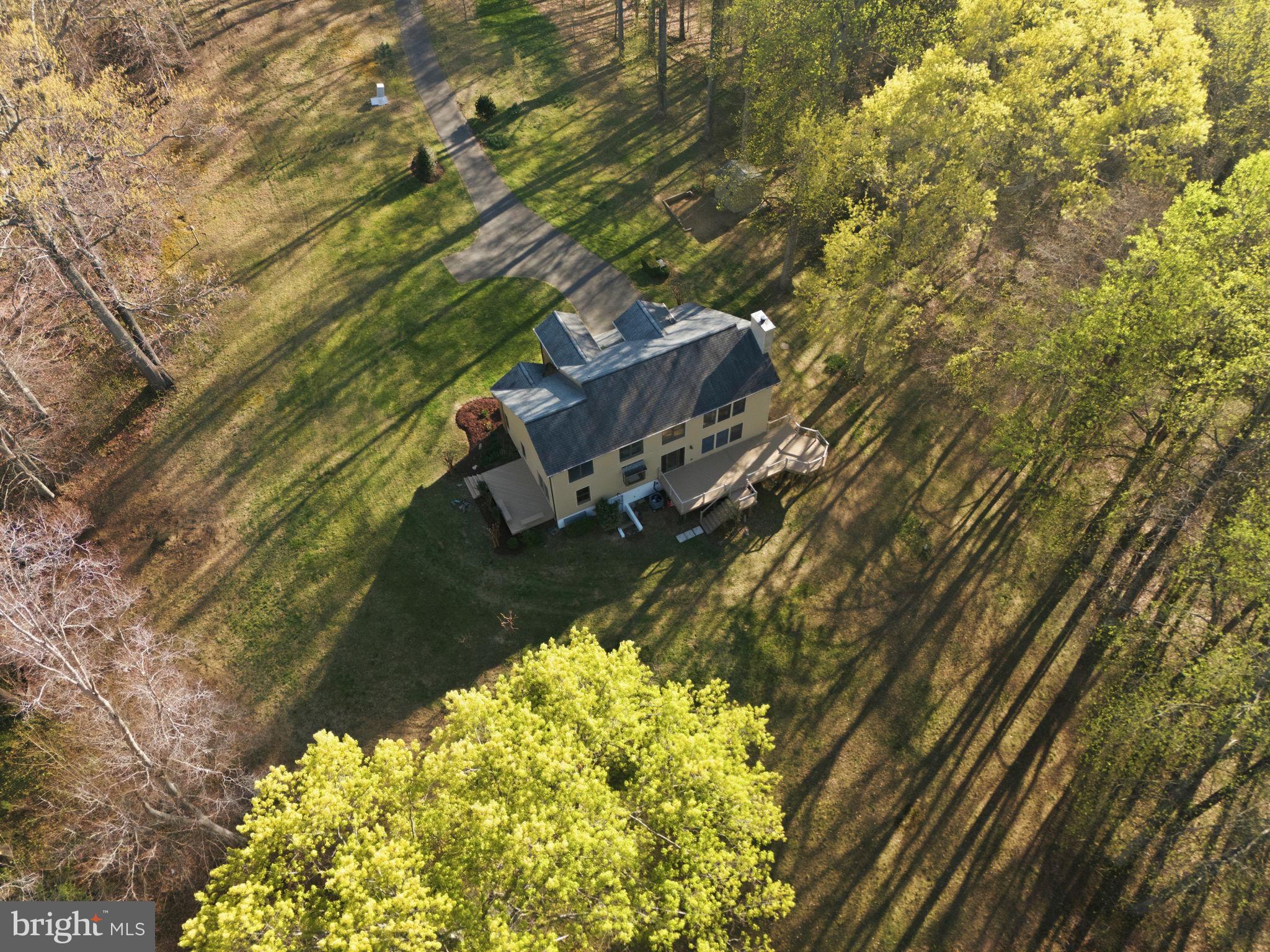 HUCKLEBERRY WOODS - Residential