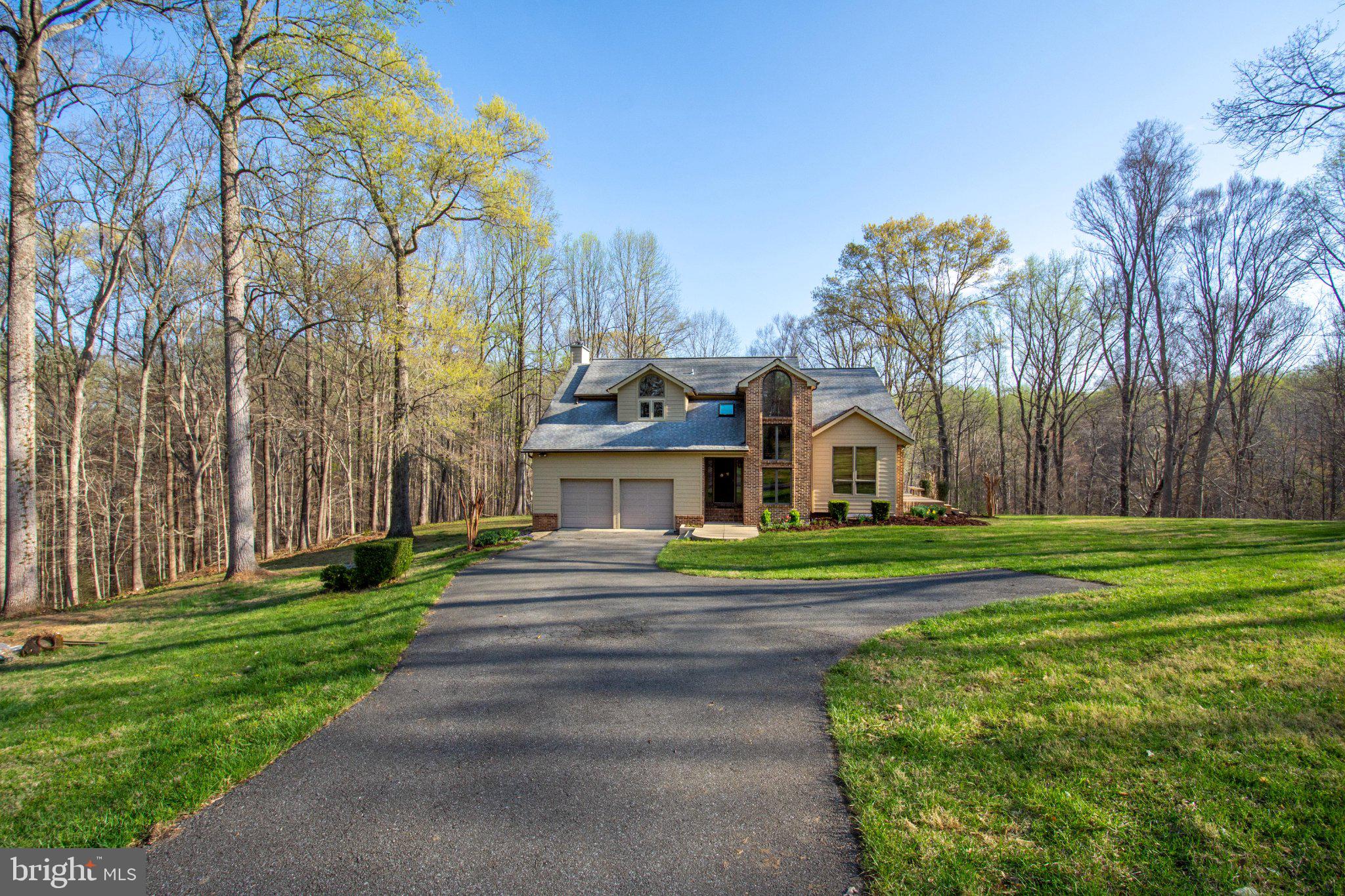 HUCKLEBERRY WOODS - Residential