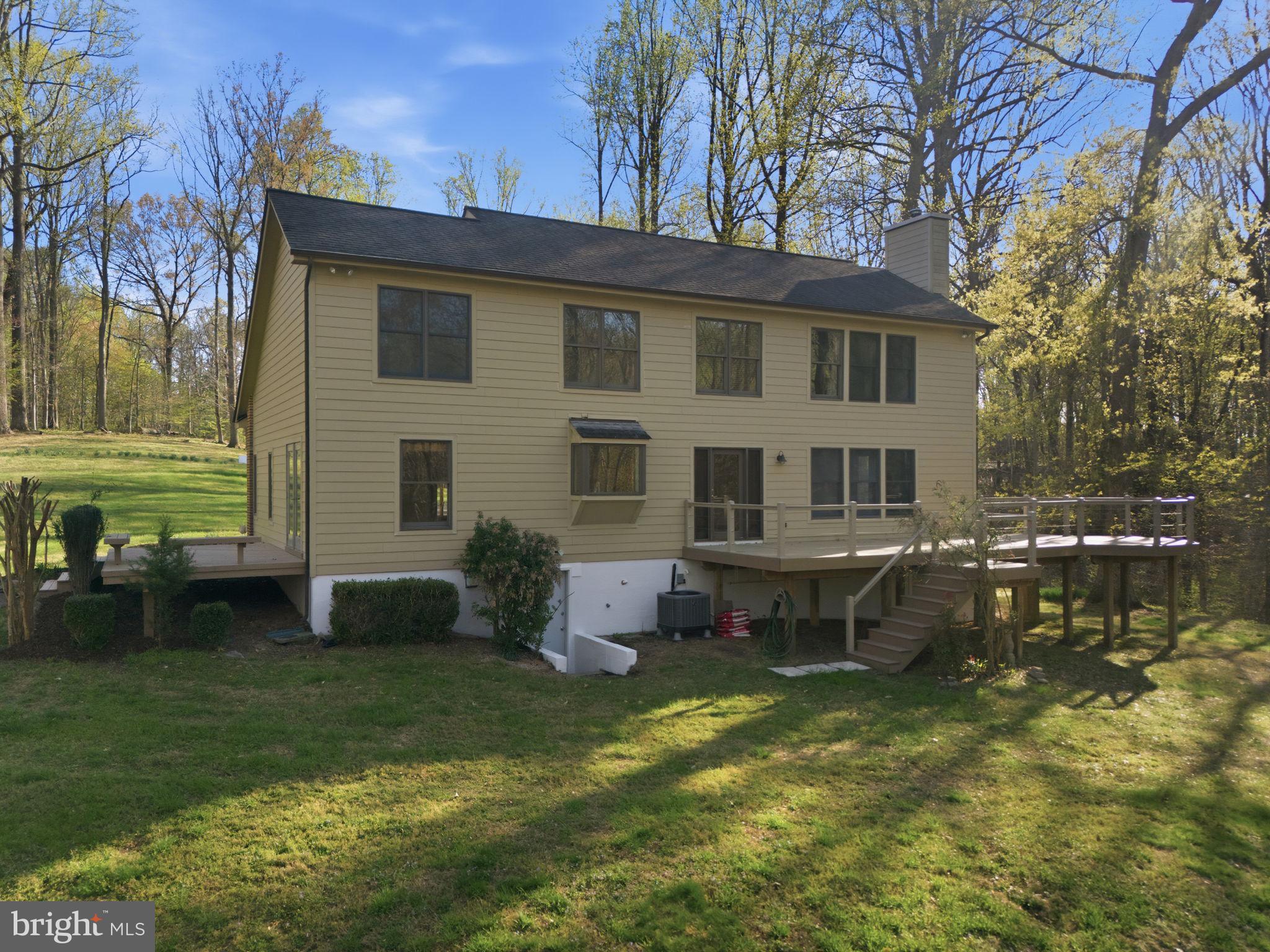 HUCKLEBERRY WOODS - Residential