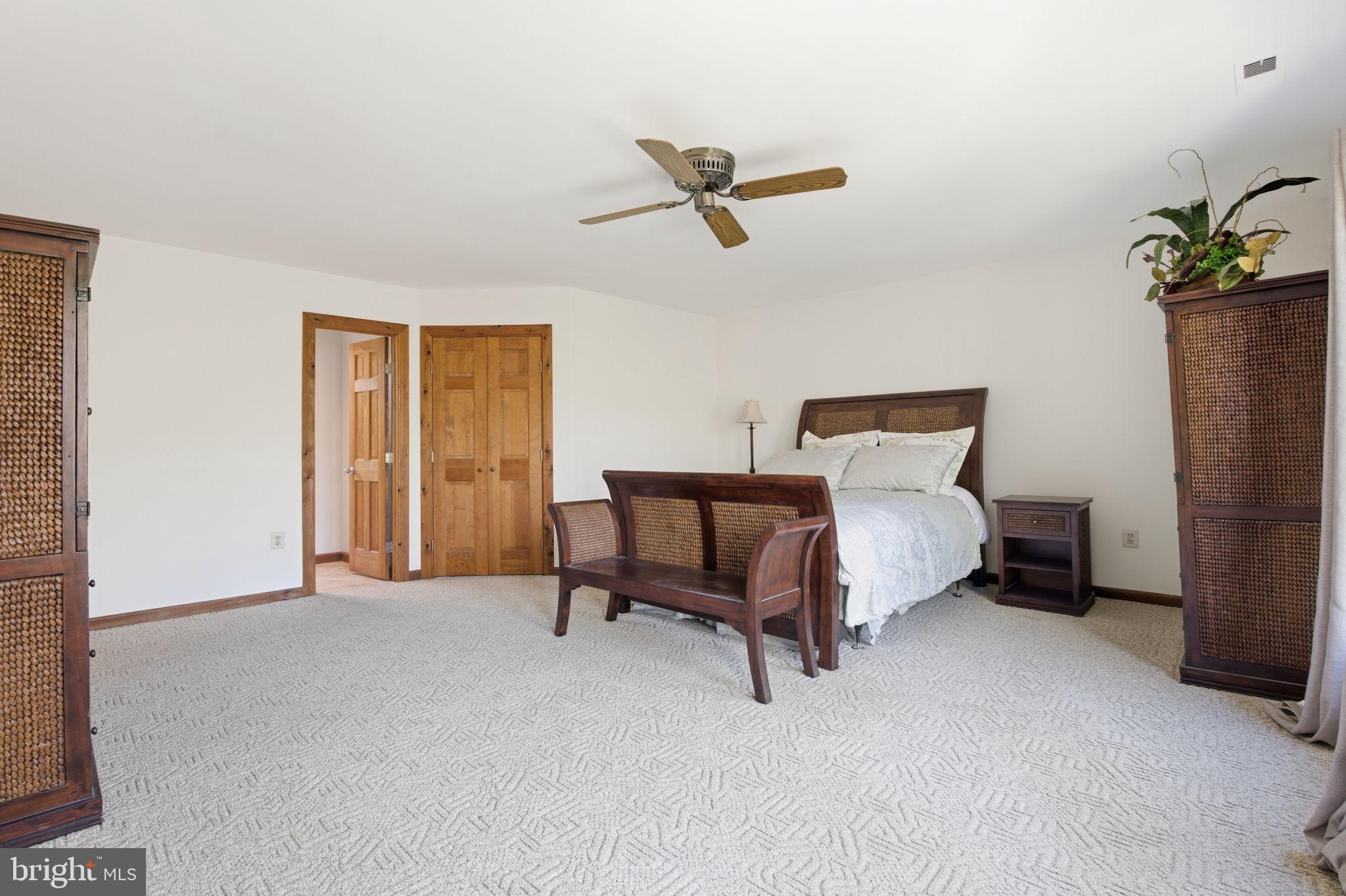 HUCKLEBERRY WOODS - Residential