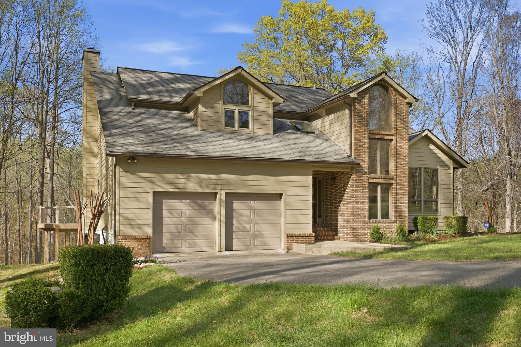 HUCKLEBERRY WOODS - Residential