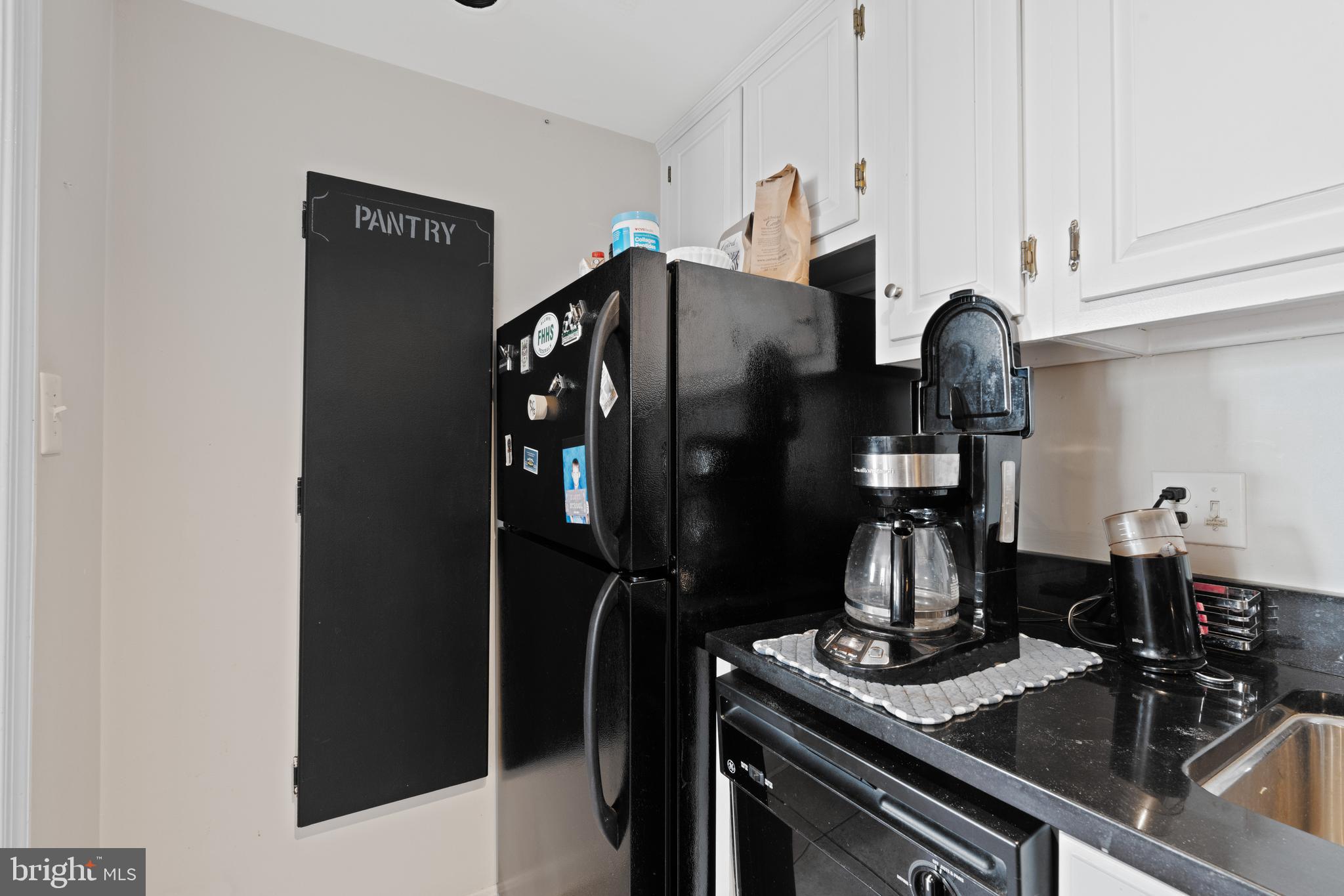 WHALES TAIL - Residential