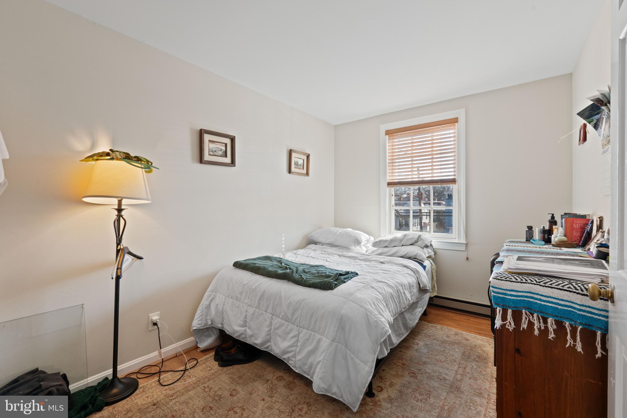 WHALES TAIL - Residential