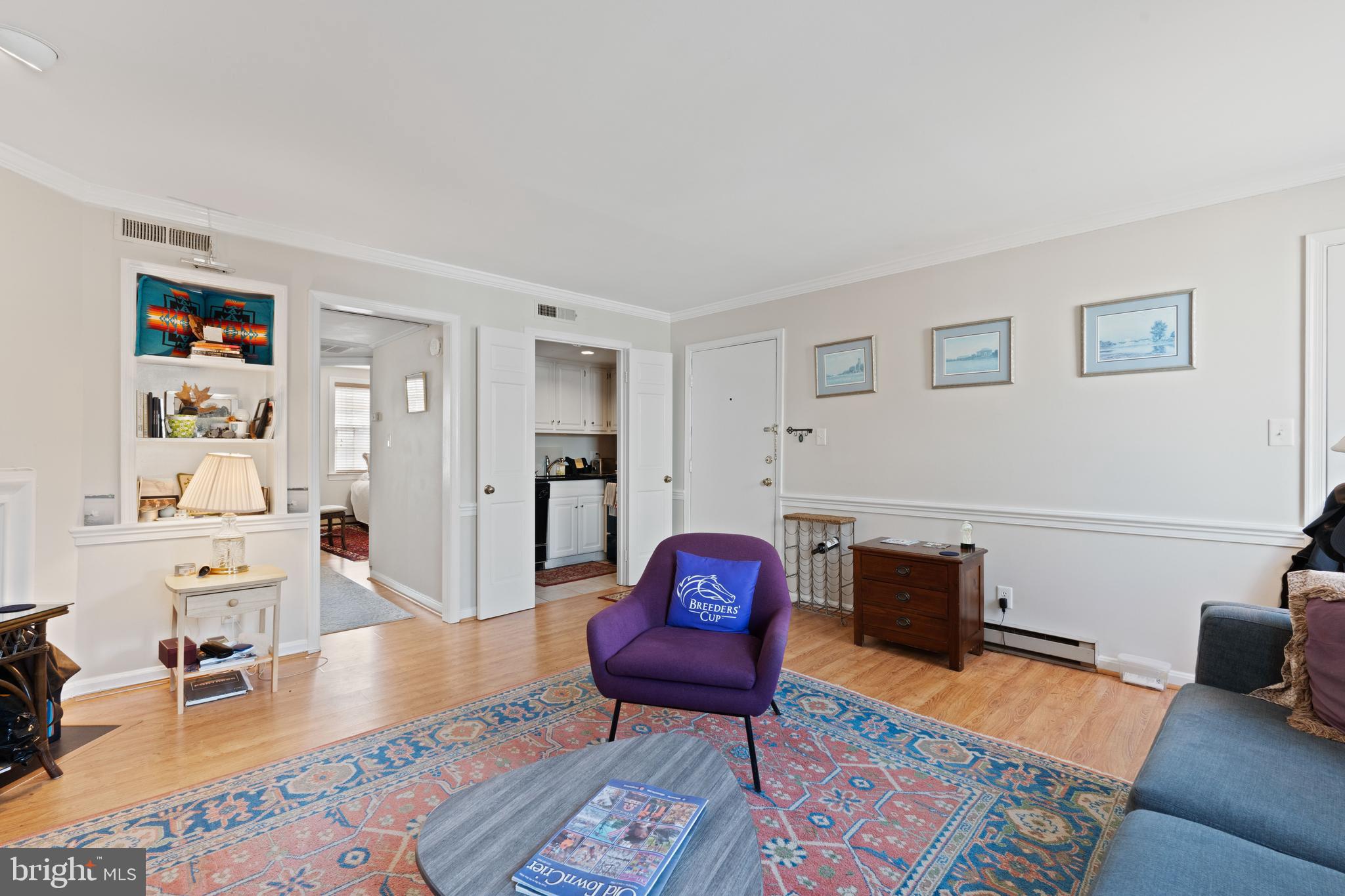 WHALES TAIL - Residential