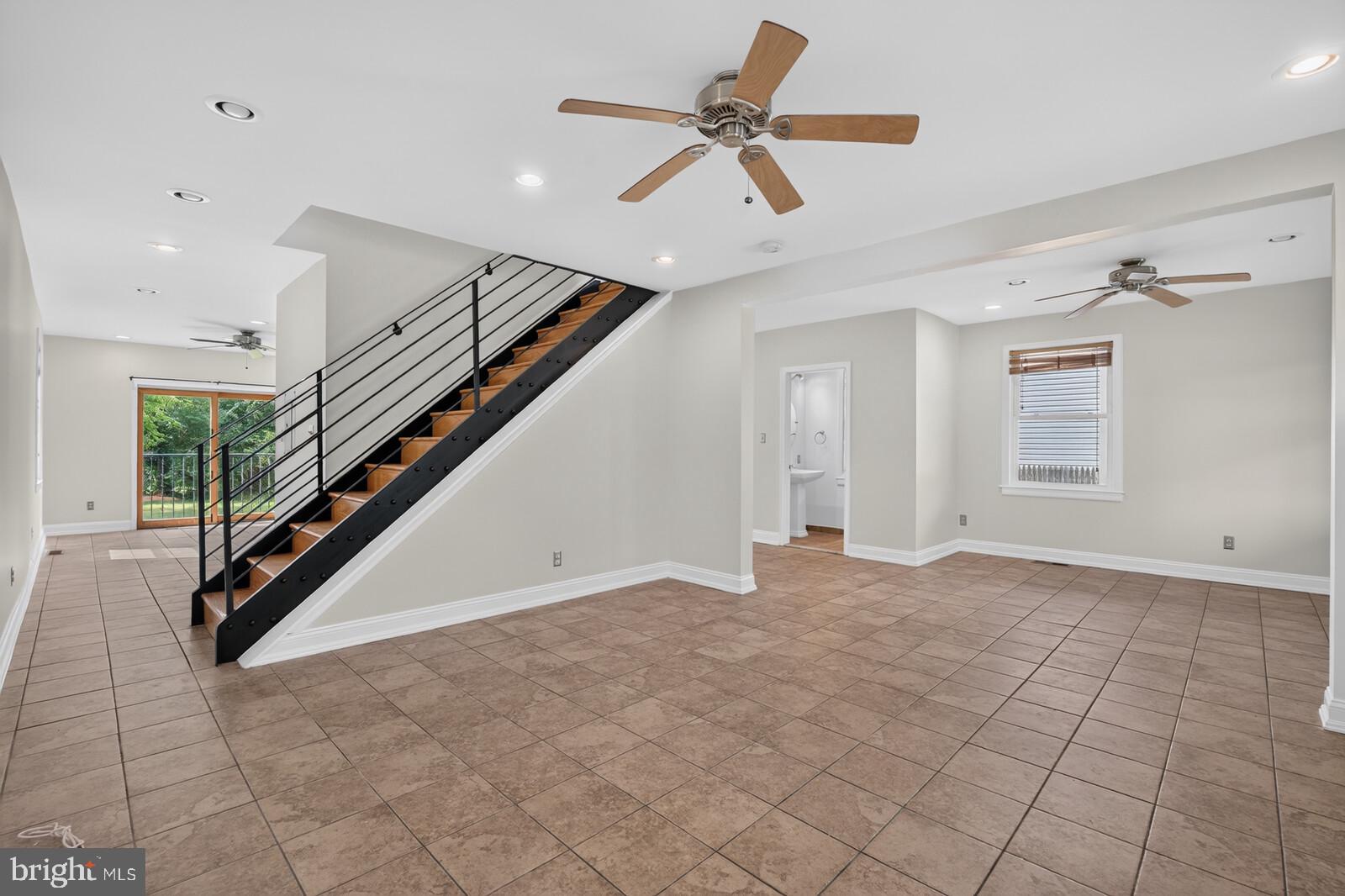 5111 LAKELAND ROAD