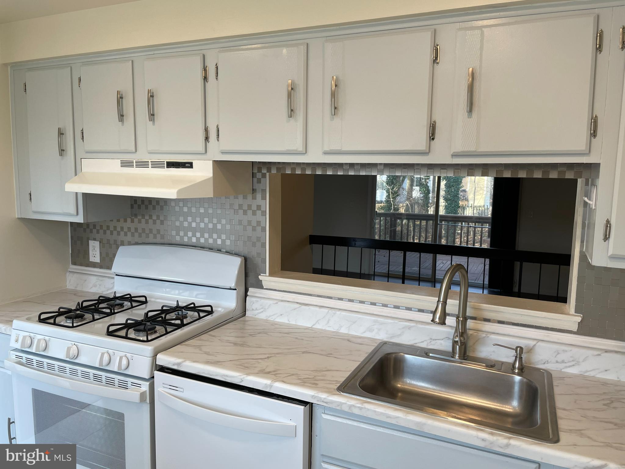 PRINCE PLACE III - Residential