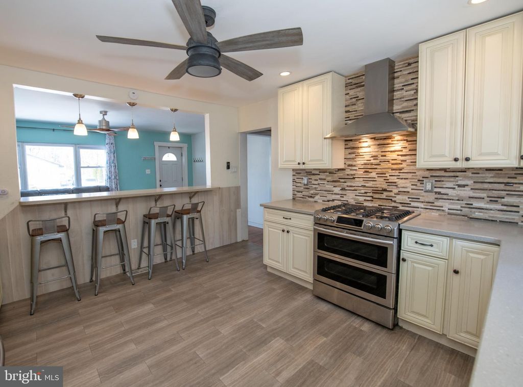 Photo of 711 Bellevue Avenue, PENNDEL, PA 19047 (MLS # PABU2111202)