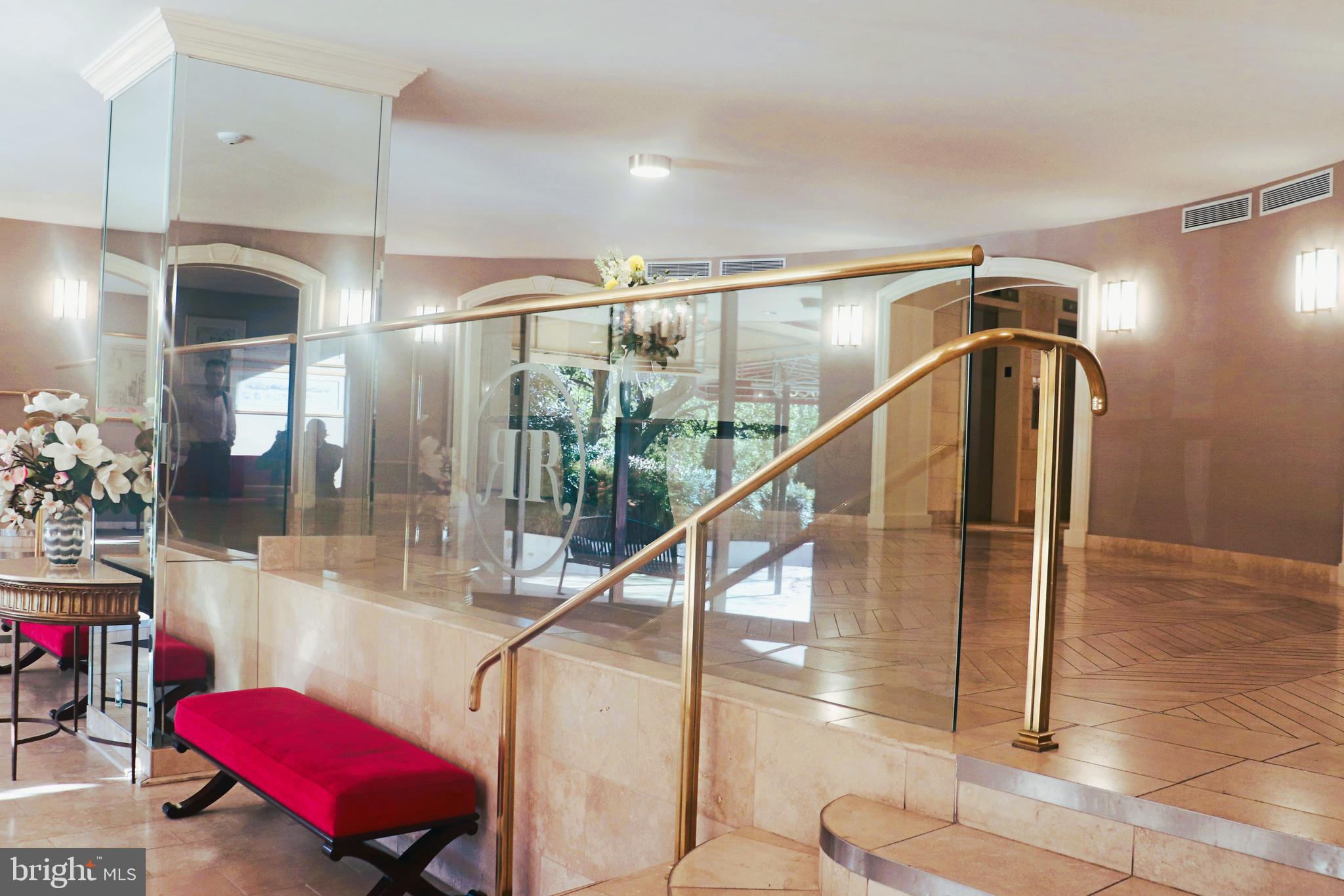 ROTONDA - Residential