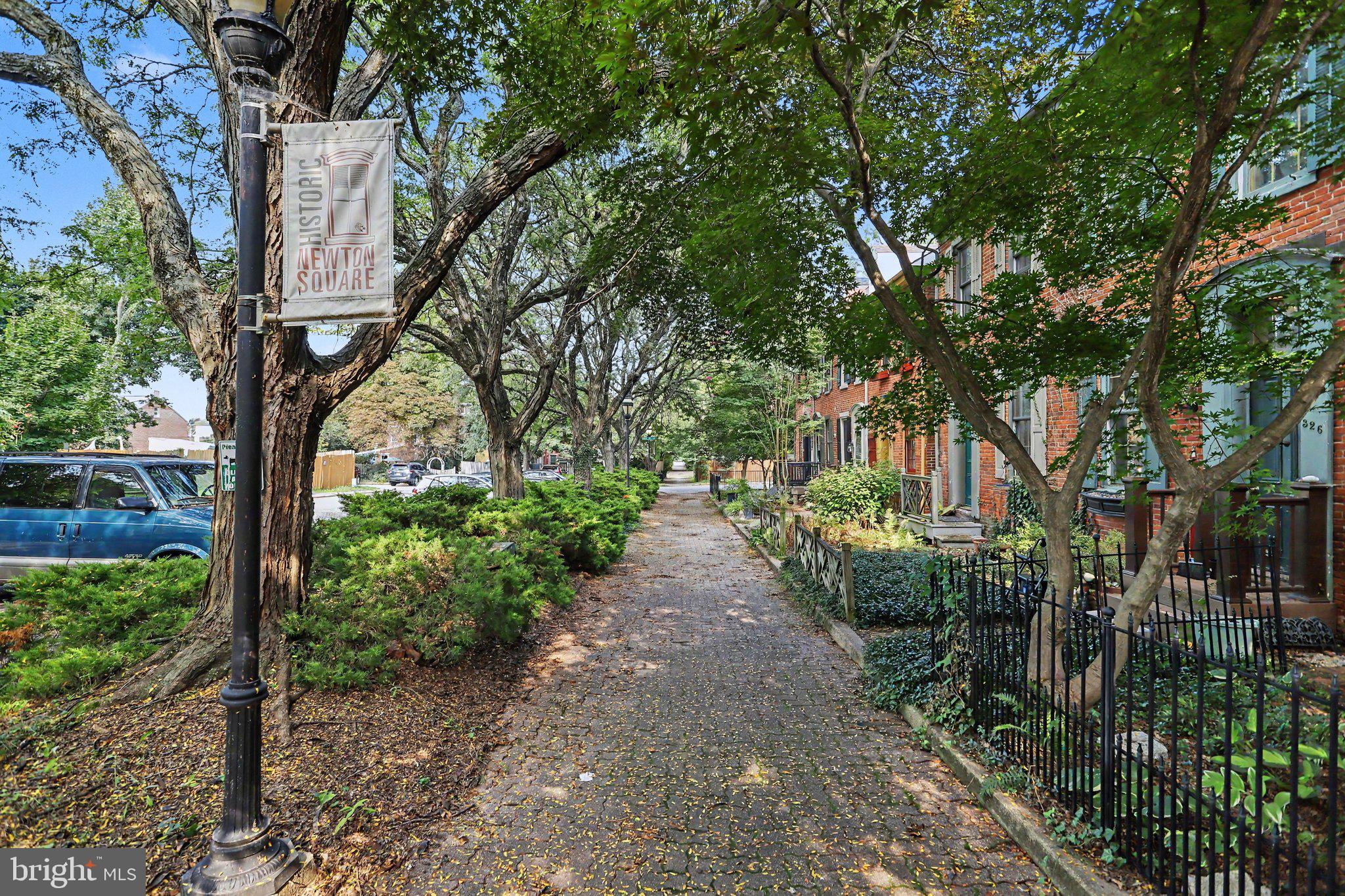 314 W NEWTON AVENUE 316