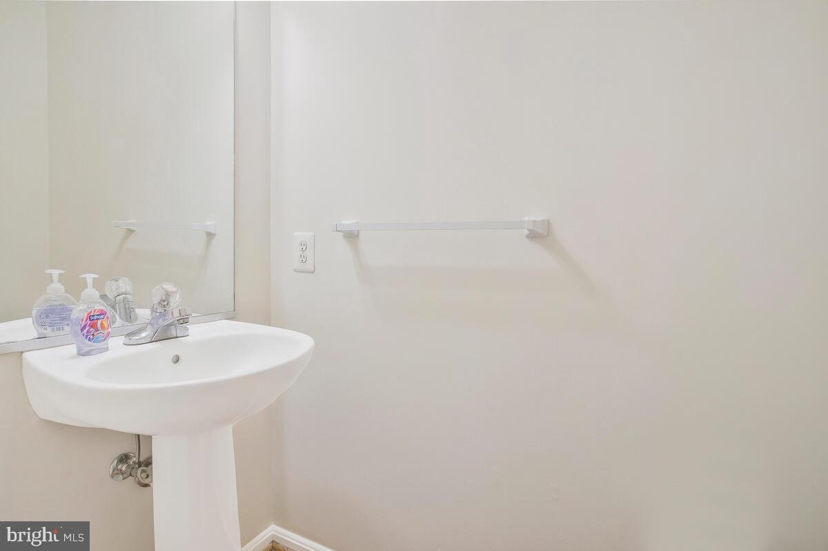 ARBORSIDE AT KENDALL RIDGE - Residential Lease