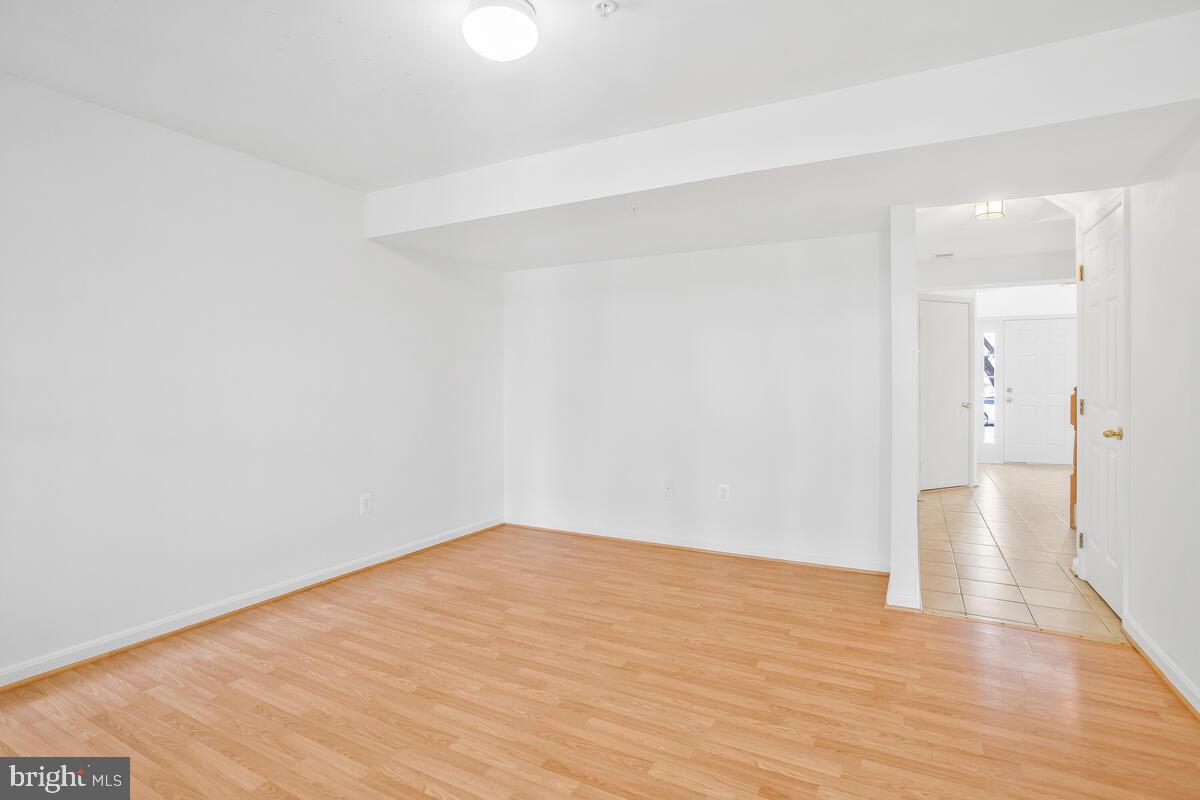 ARBORSIDE AT KENDALL RIDGE - Residential Lease