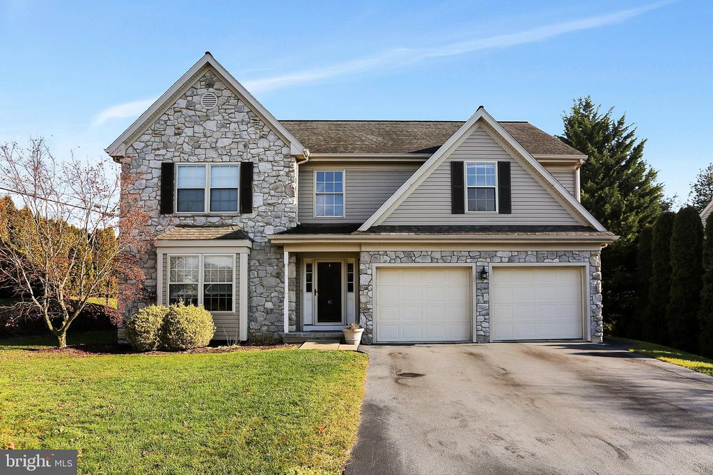 Photo of 44 Edgewood Drive, Lititz, PA 17543 (MLS # PALA2044558)