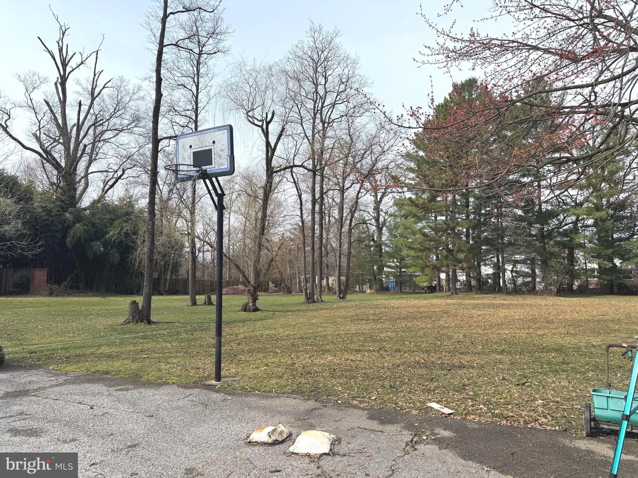 HAMILTON - Residential