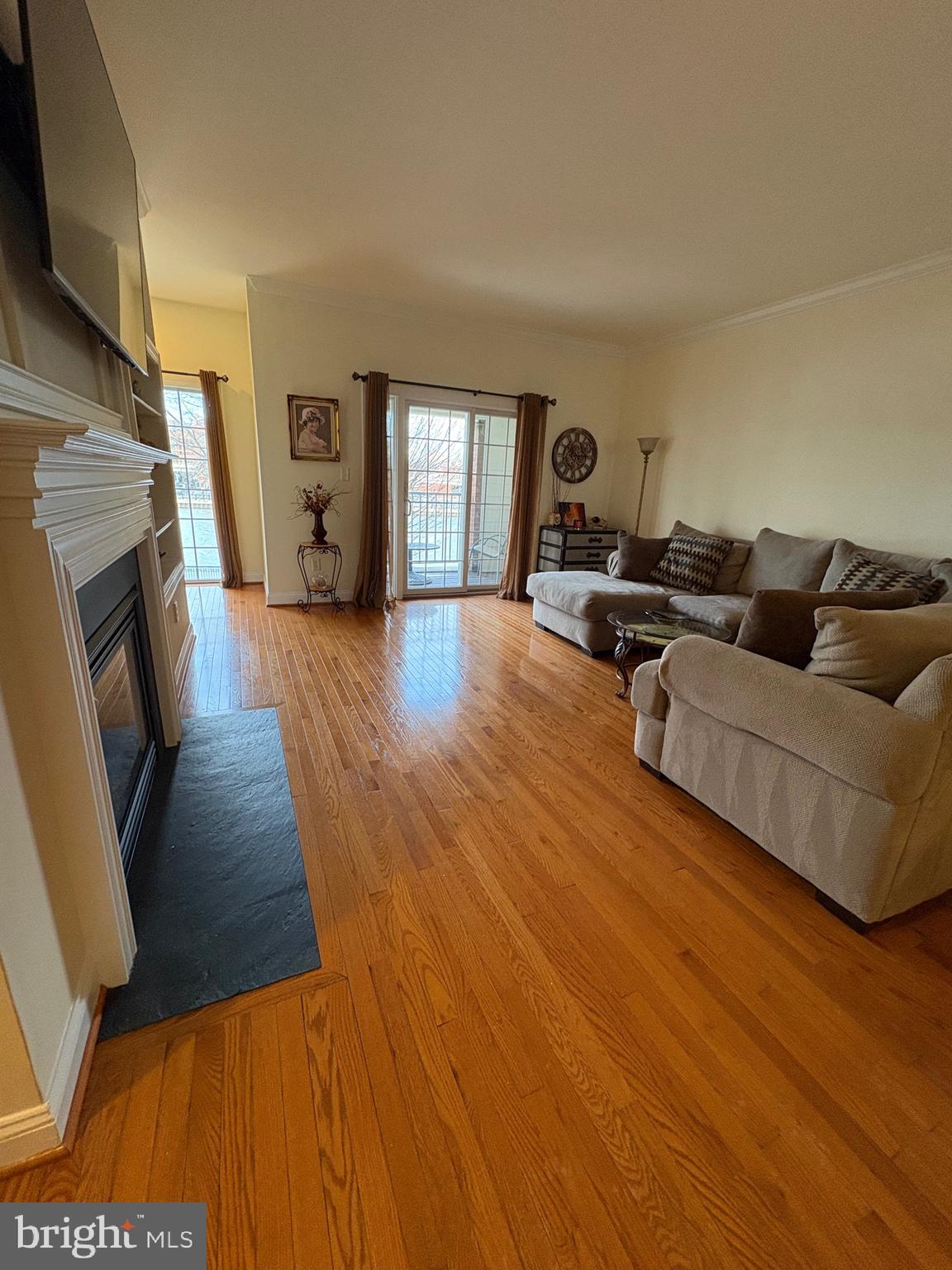 CHRISTINA LANDING - Residential