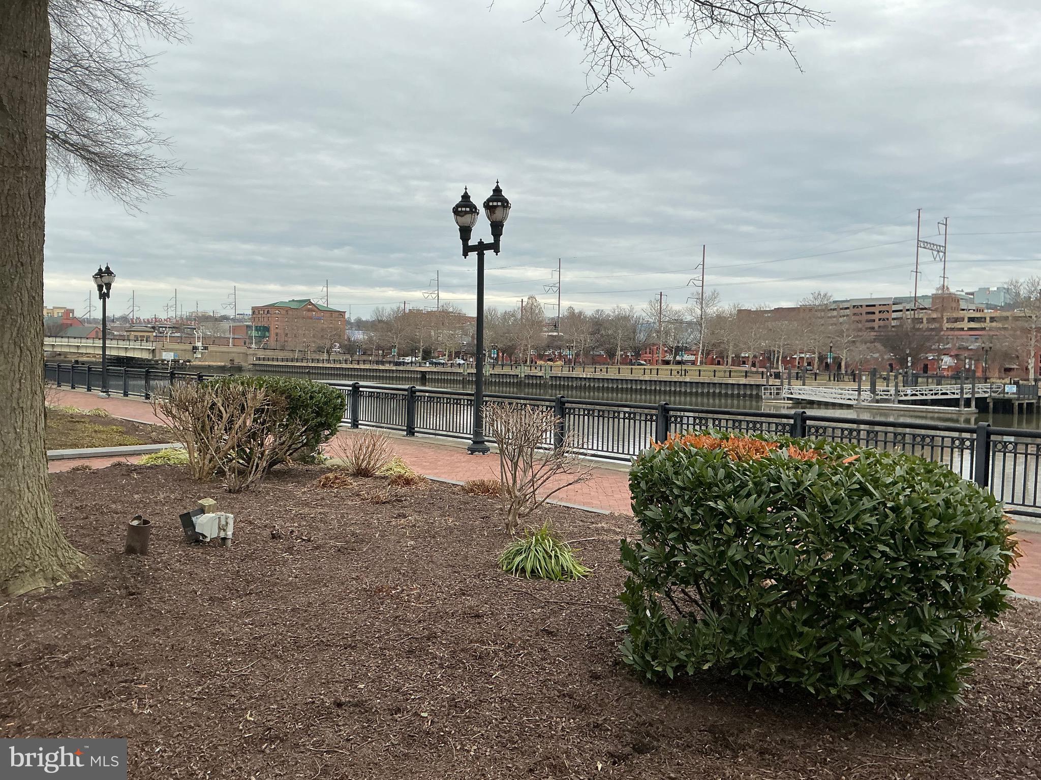 CHRISTINA LANDING - Residential