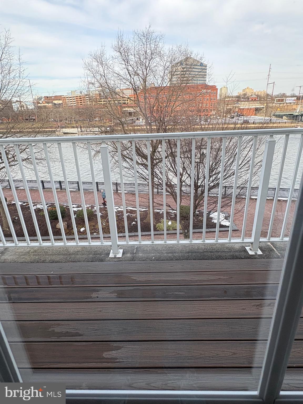 CHRISTINA LANDING - Residential