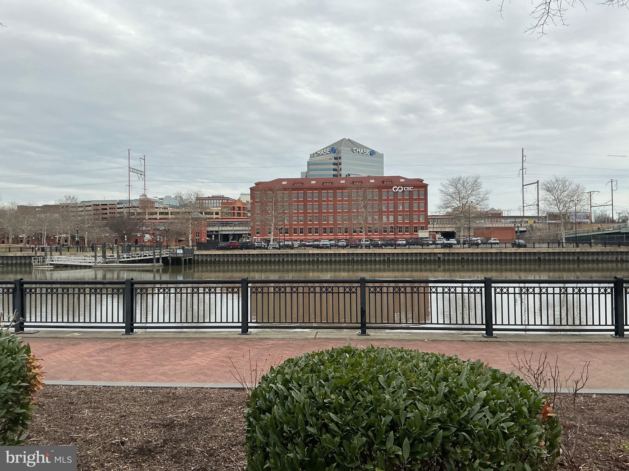 CHRISTINA LANDING - Residential