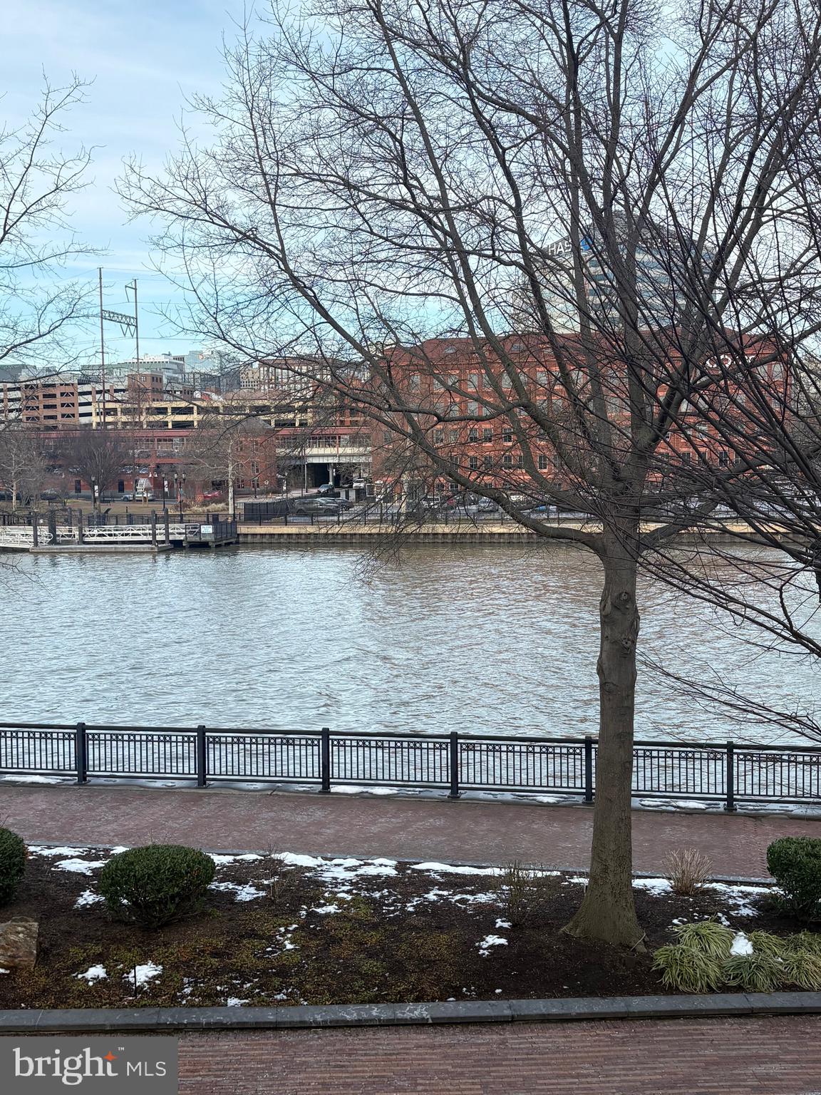 CHRISTINA LANDING - Residential