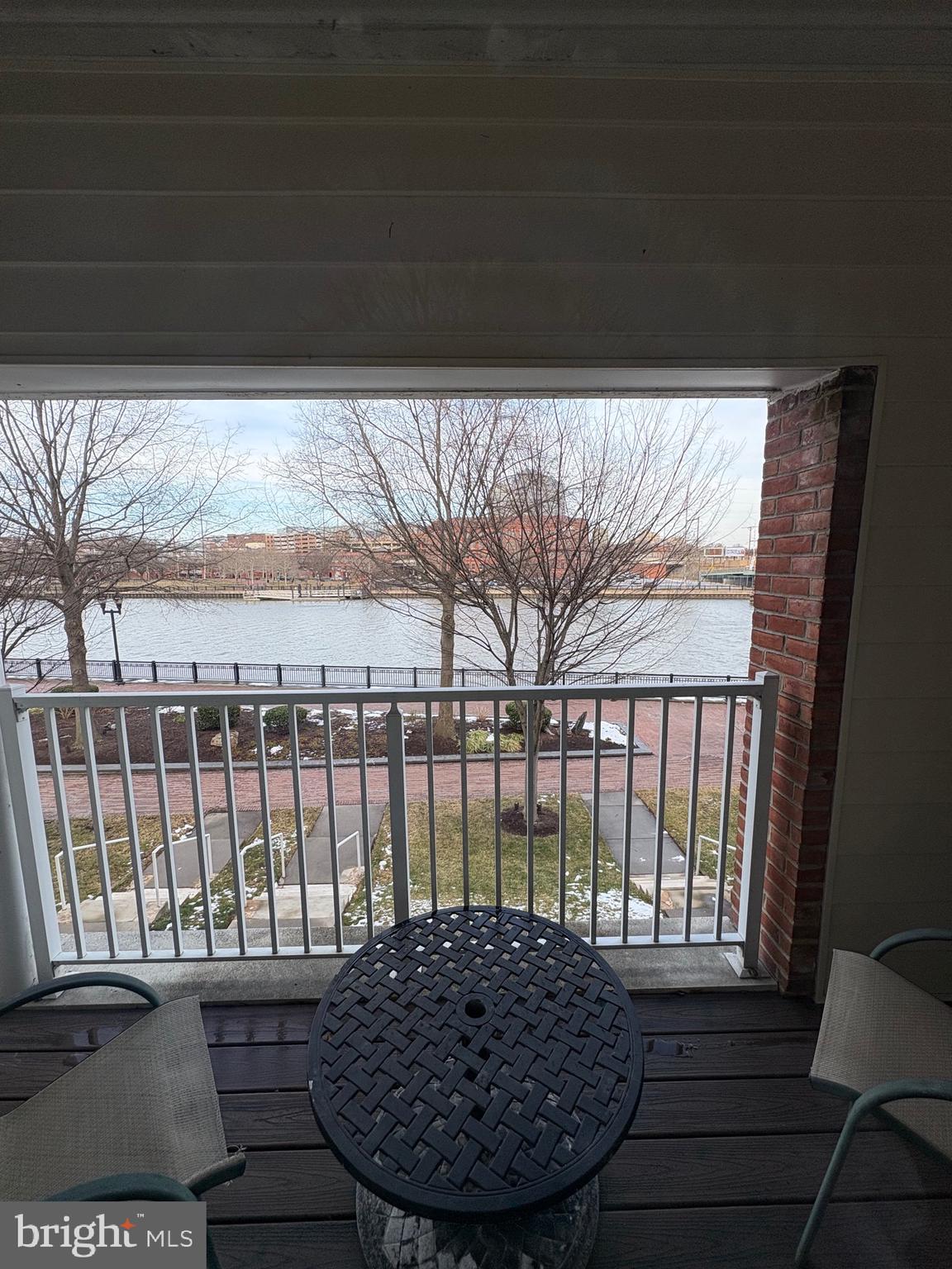 CHRISTINA LANDING - Residential