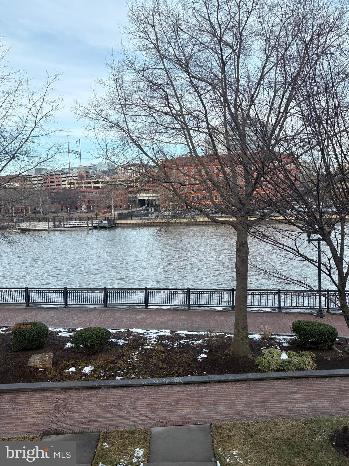 CHRISTINA LANDING - Residential