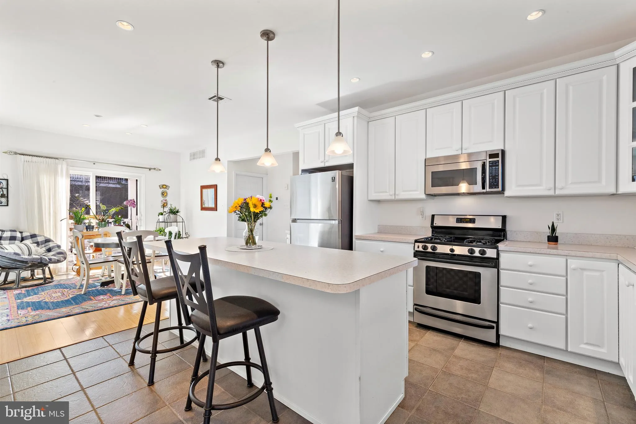 Barnegat Light, New Jersey 08006, United States, 4 Bedrooms Bedrooms, ,3 BathroomsBathrooms,Residential,Active,103259