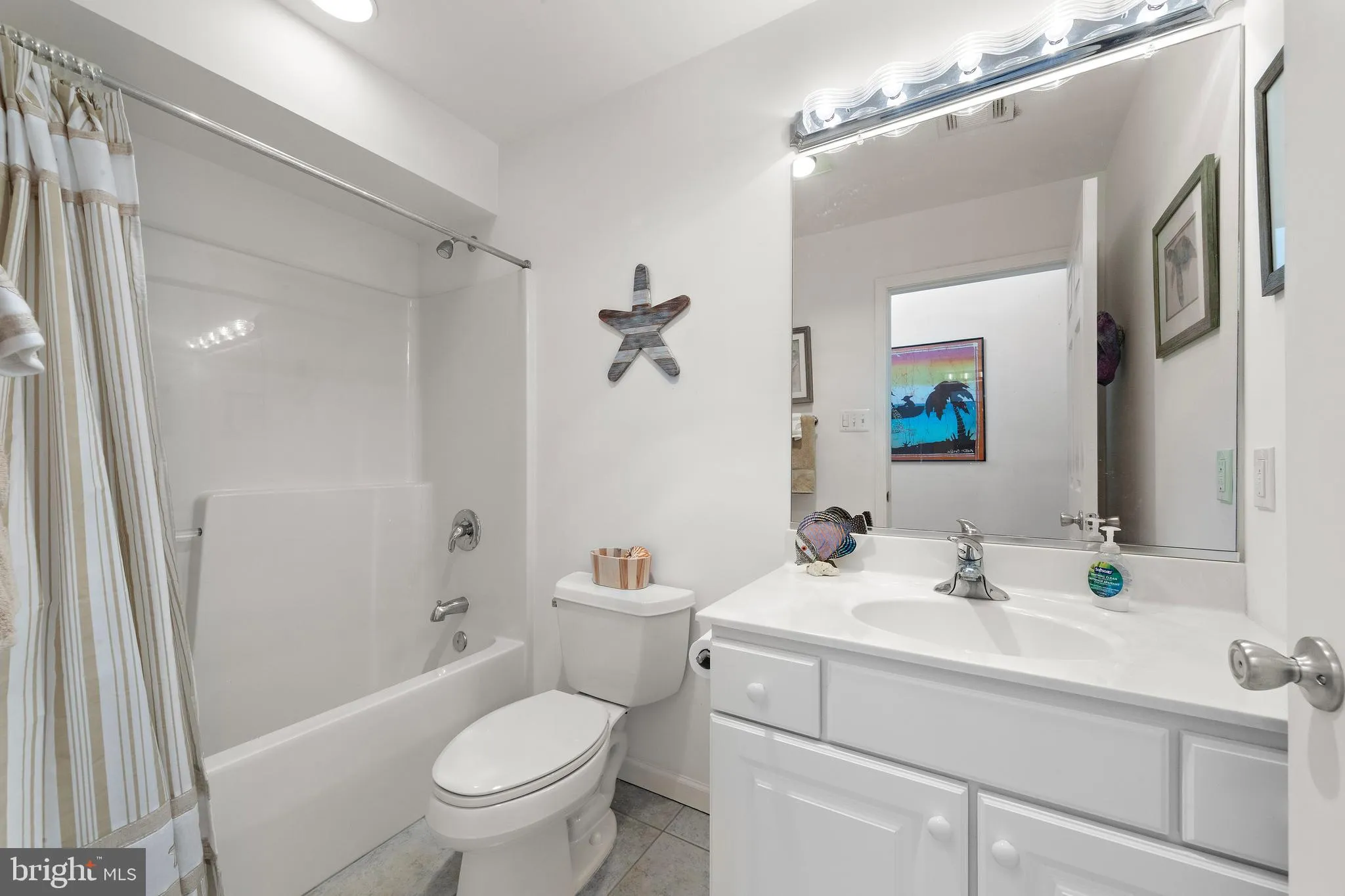 Barnegat Light, New Jersey 08006, United States, 4 Bedrooms Bedrooms, ,3 BathroomsBathrooms,Residential,Active,103259