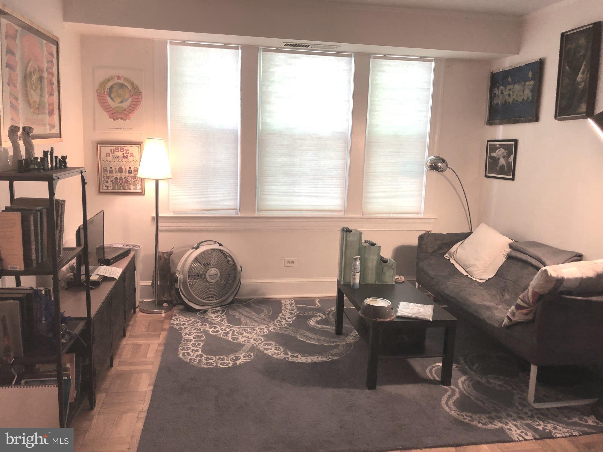 COLONIAL VILLAGE - Residential