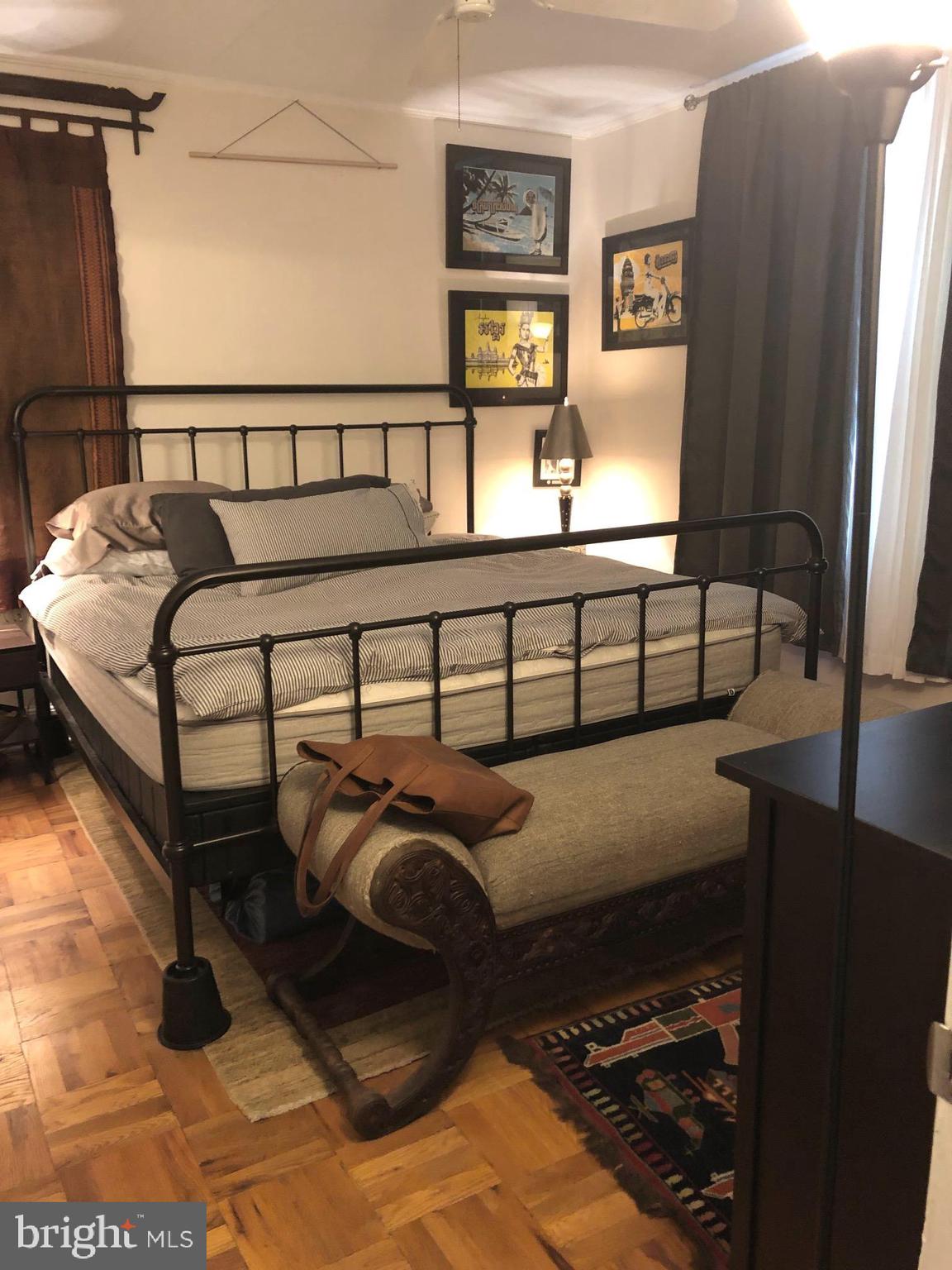 COLONIAL VILLAGE - Residential