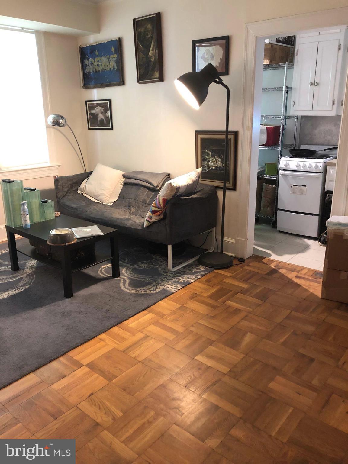 COLONIAL VILLAGE - Residential