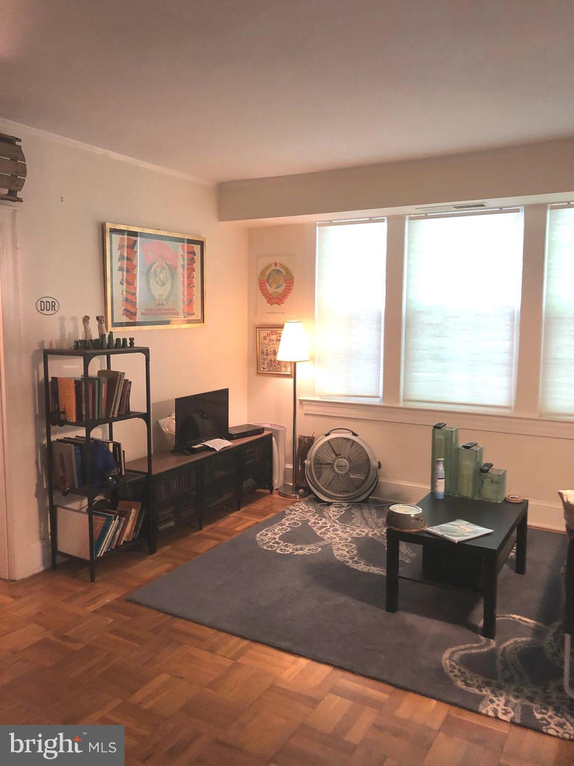 COLONIAL VILLAGE - Residential