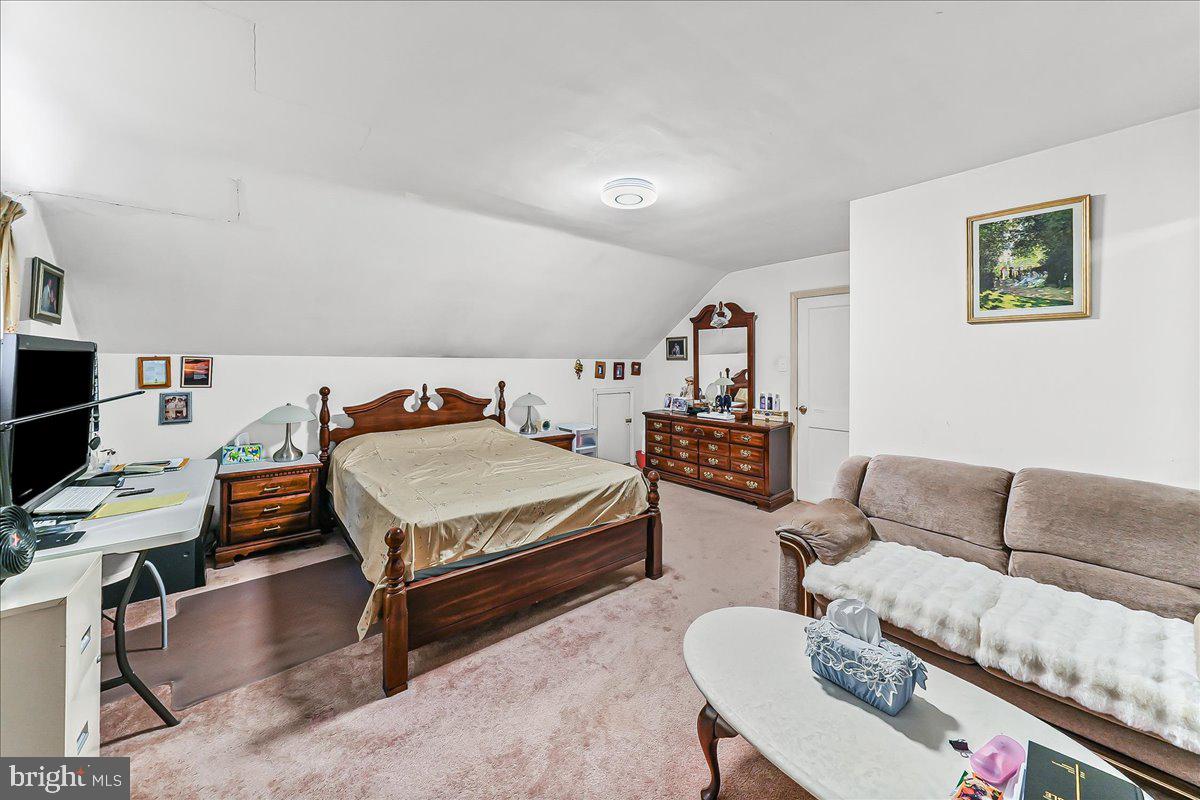 HAVERTOWN - Residential