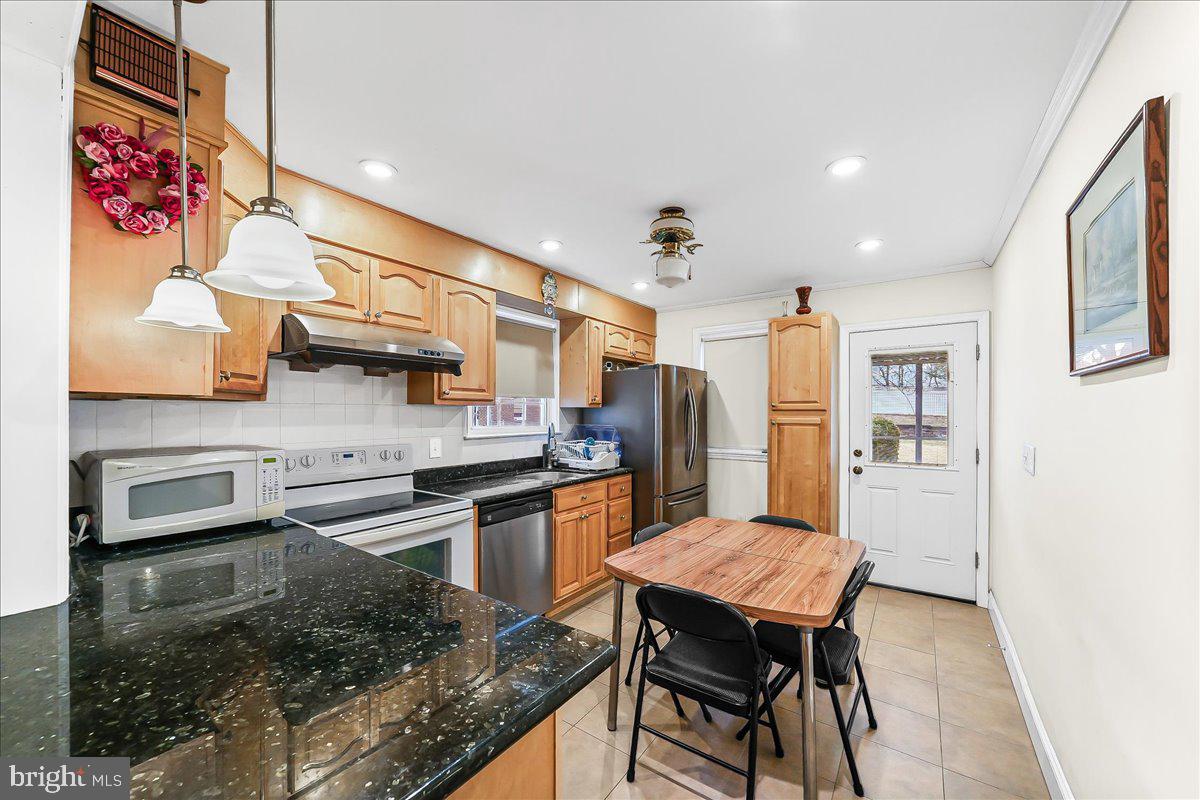 HAVERTOWN - Residential