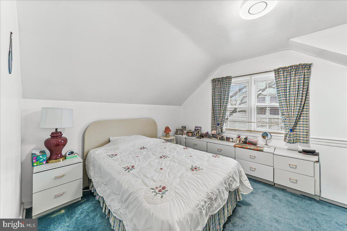 HAVERTOWN - Residential