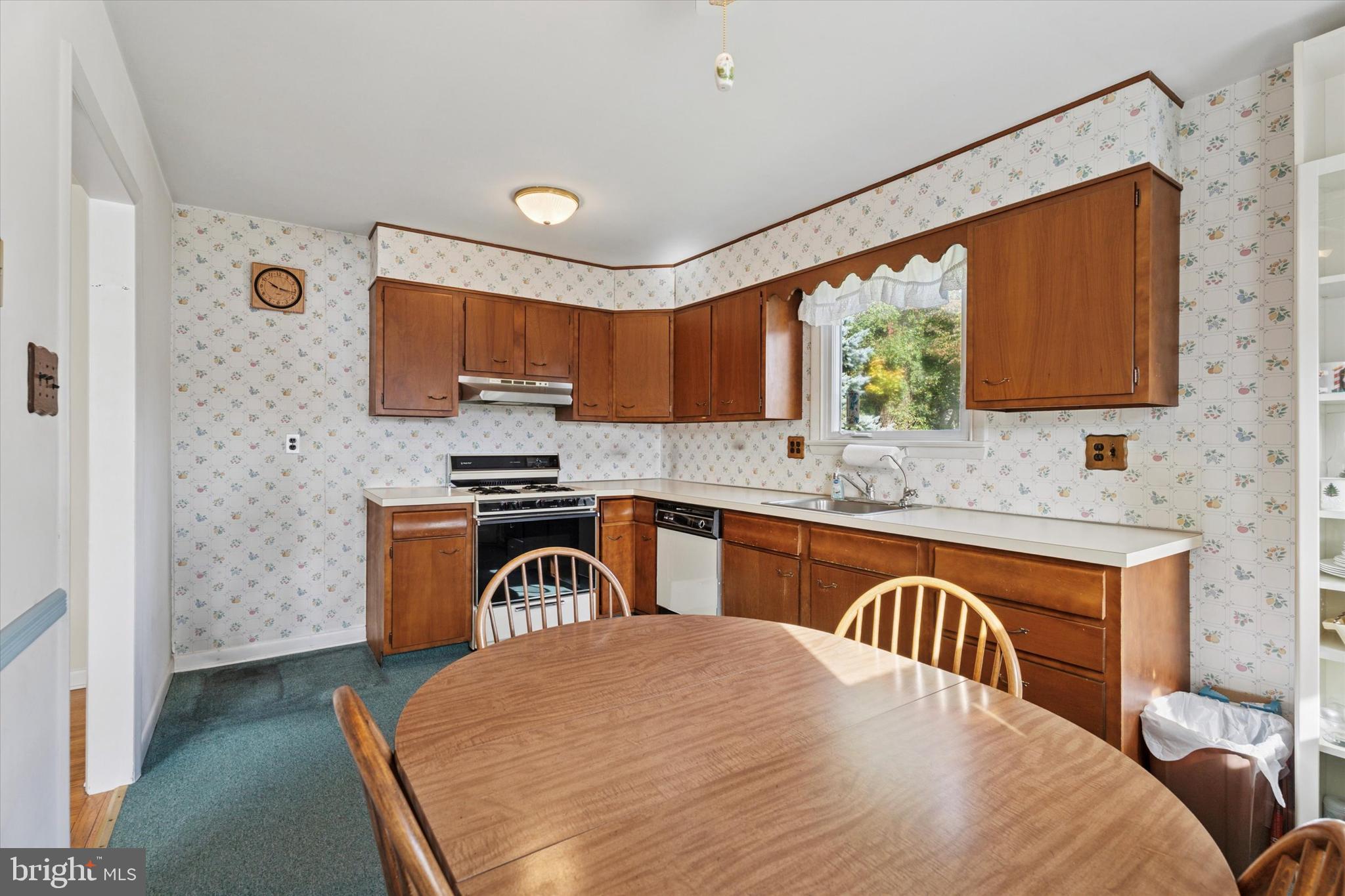 GLENSIDE - Residential