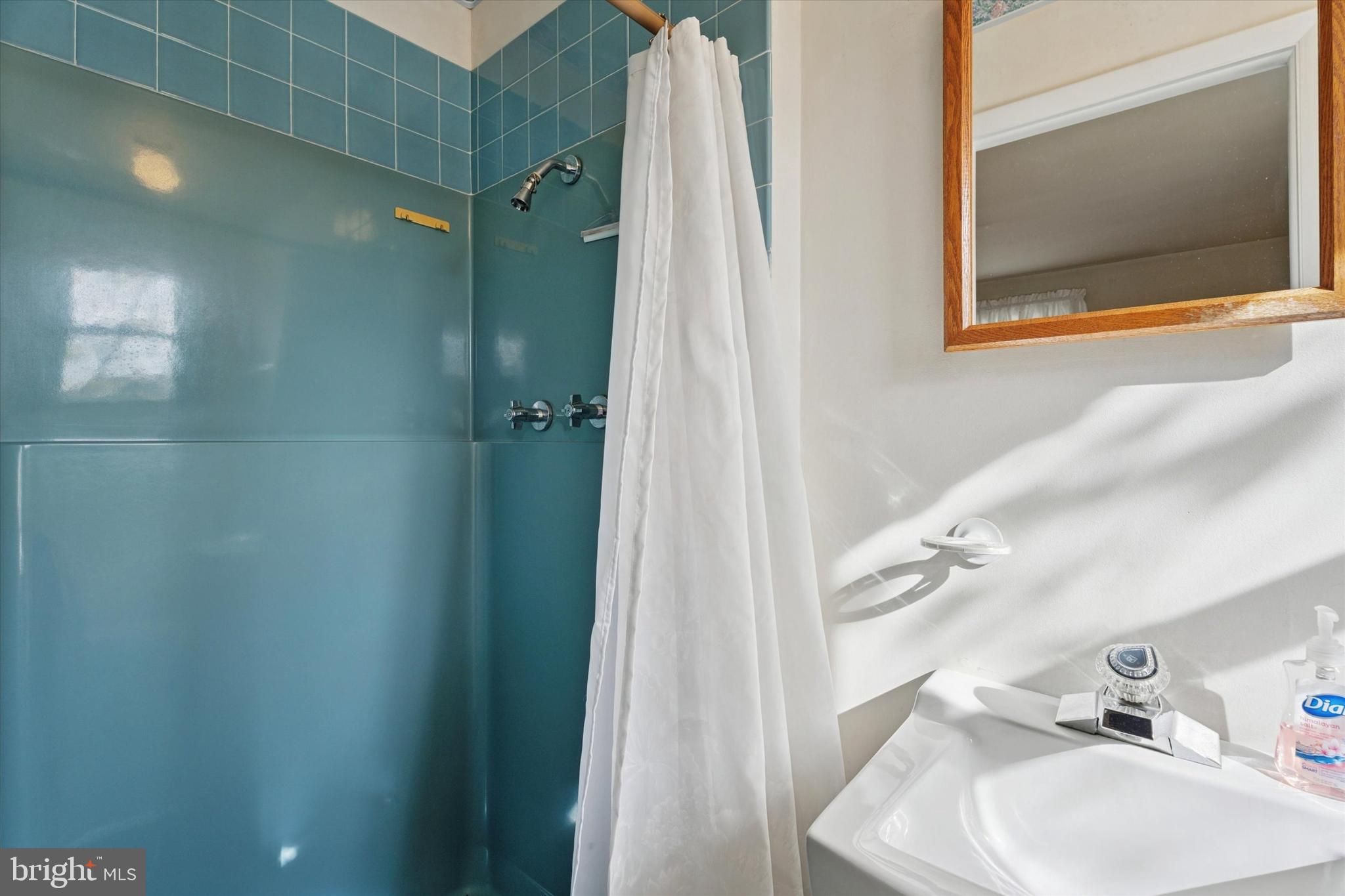 GLENSIDE - Residential