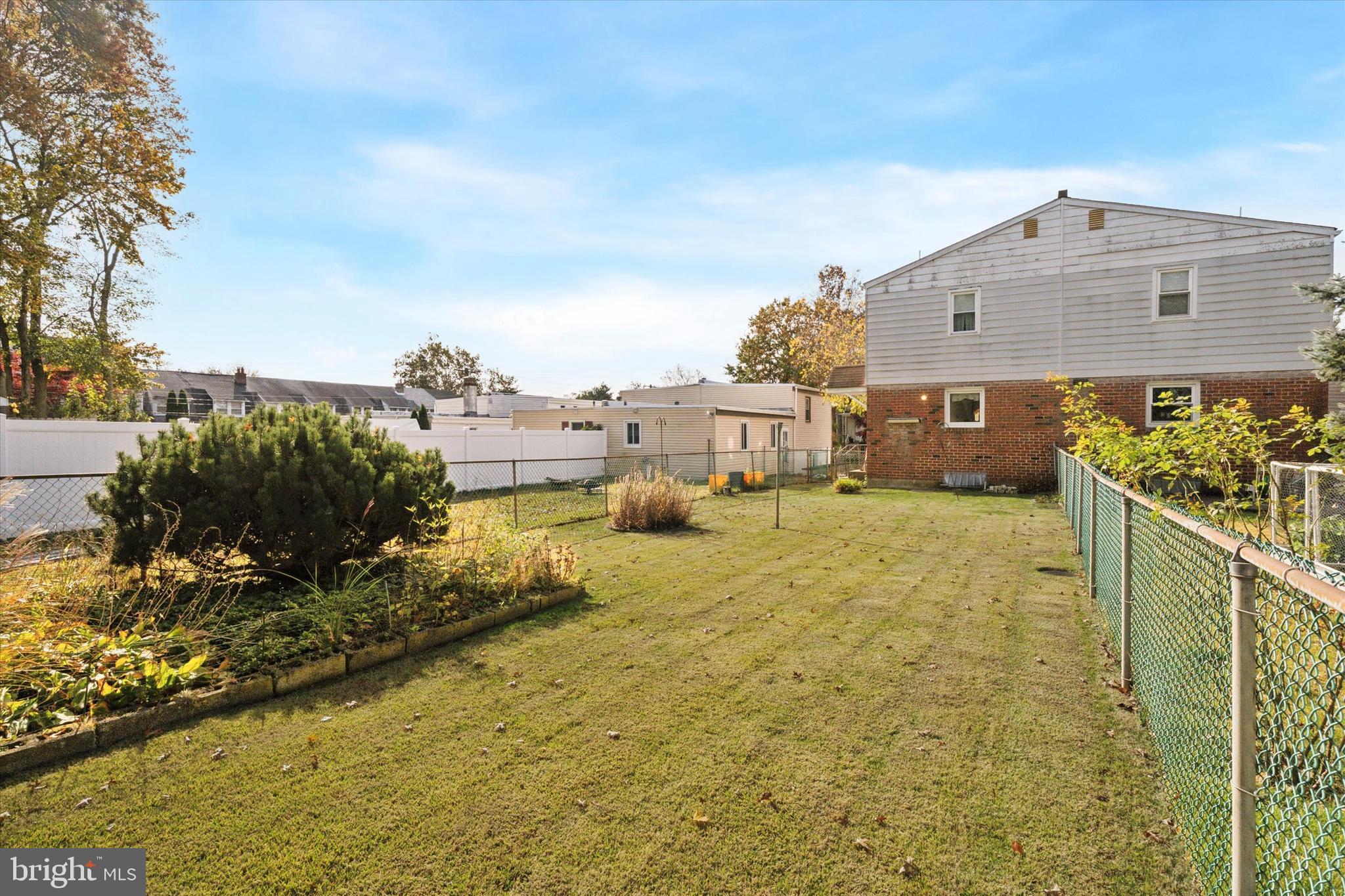 GLENSIDE - Residential